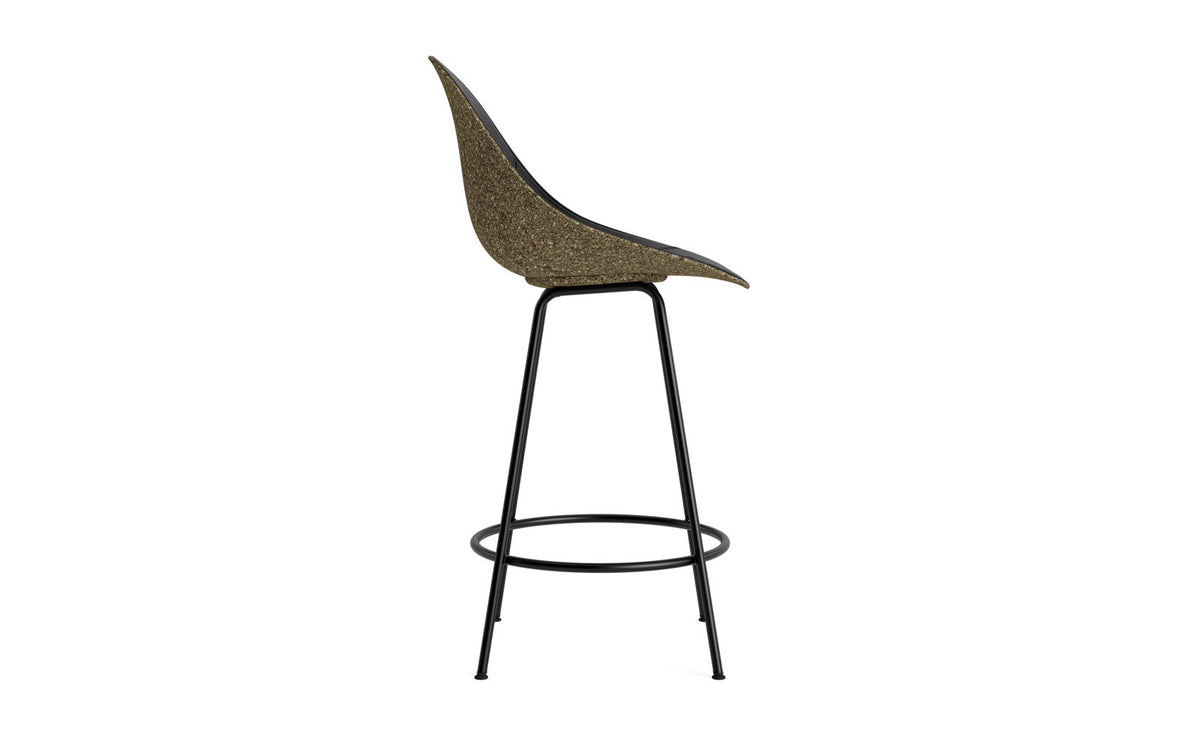 Mat Barstuhl 65 cm Frontpolster Seegras schwartz Stahl in Ultra 41599 präsentiert im Onlineshop von KAQTU Design AG. Barstuhl ist von Normann Copenhagen