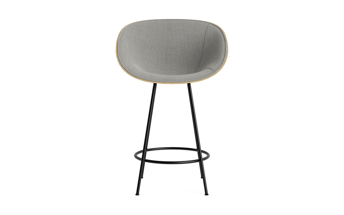 Mat Barstuhl mit Armlehne 65 cm Frontpolster Hanffasern schwarzes Stahl in Remix 133 präsentiert im Onlineshop von KAQTU Design AG. Barstuhl ist von Normann Copenhagen