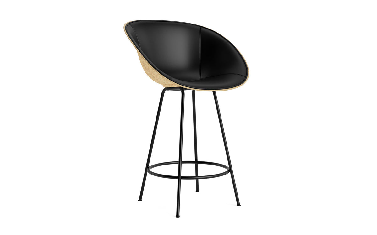 Mat Barstuhl mit Armlehne 65 cm Frontpolster Hanffasern schwarzes Stahl in Ultra 41599 präsentiert im Onlineshop von KAQTU Design AG. Barstuhl ist von Normann Copenhagen
