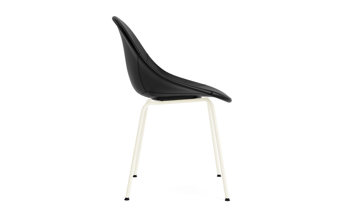 Mat Stuhl vollpolster Creme stahl in Ultra 41599 präsentiert im Onlineshop von KAQTU Design AG. Stuhl ist von Normann Copenhagen
