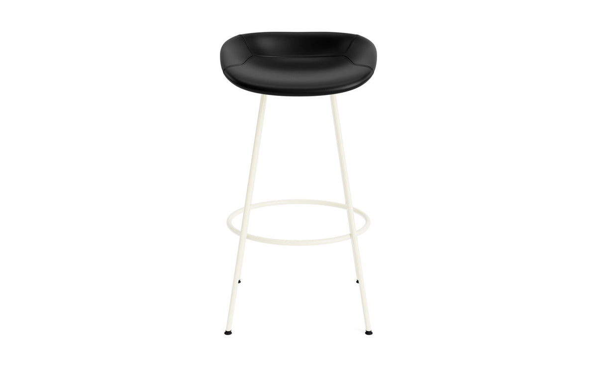 Mat Barstuhl 75 cm vollpolster creme Stahl in Ultra 41599 präsentiert im Onlineshop von KAQTU Design AG. Barstuhl ist von Normann Copenhagen