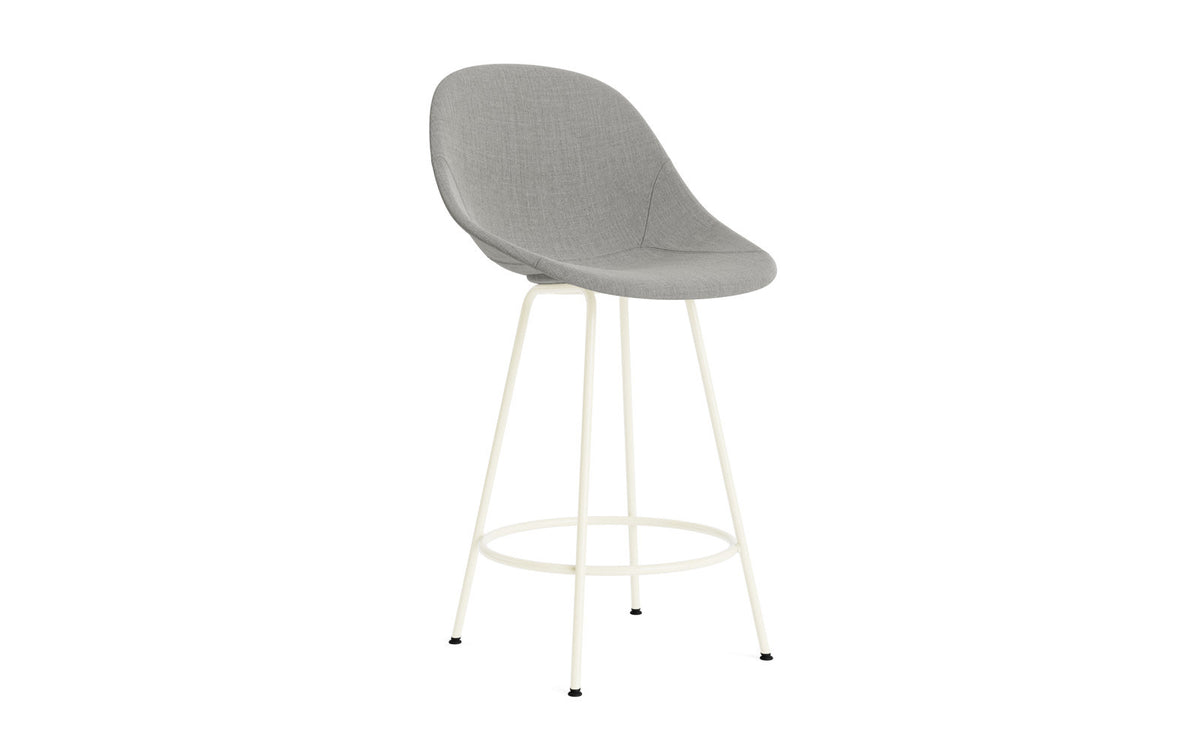 Mat Barstuhl 65 cm vollpolster creme Stahl in Remix 133 präsentiert im Onlineshop von KAQTU Design AG. Barstuhl ist von Normann Copenhagen
