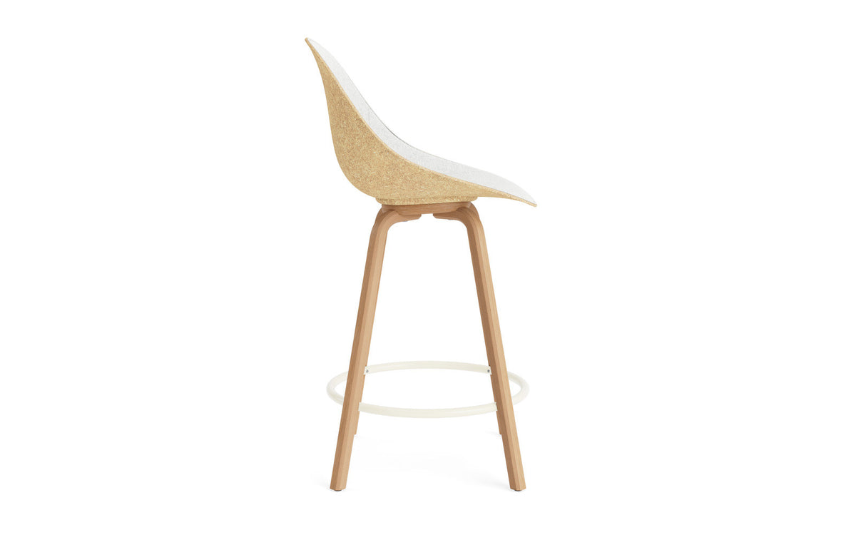 Mat Barstuhl 65 cm Frontpolster Hanffasern Buchenholz/creme in Hallingdal 110 präsentiert im Onlineshop von KAQTU Design AG. Barstuhl ist von Normann Copenhagen