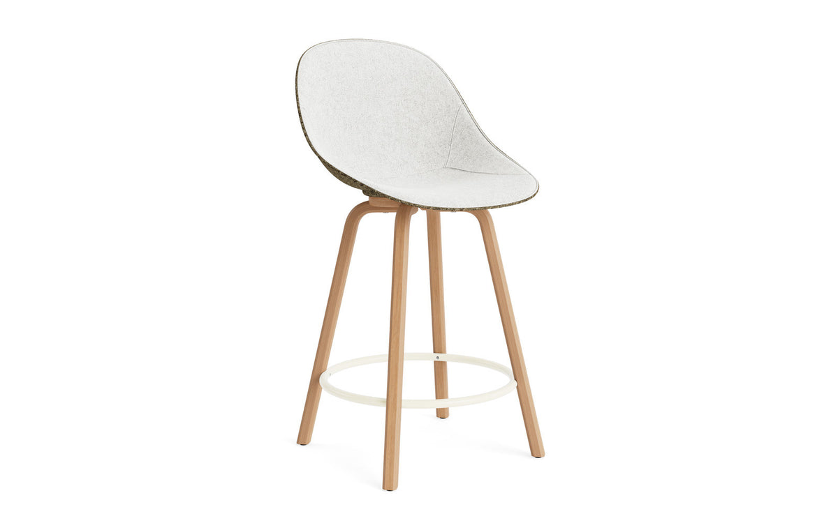 Mat Barstuhl 65 cm Frontpolster Seegras Buchenholz/creme in Hallingdal 110 präsentiert im Onlineshop von KAQTU Design AG. Barstuhl ist von Normann Copenhagen