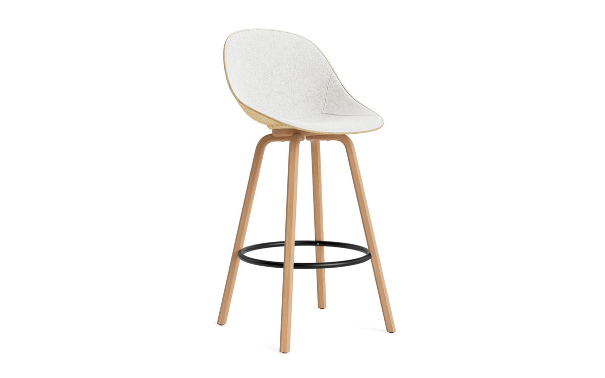 Mat Barstuhl 75 cm Frontpolster Hanffasern Buchenholz/schwarz in Hallingdal 110 präsentiert im Onlineshop von KAQTU Design AG. Barstuhl ist von Normann Copenhagen
