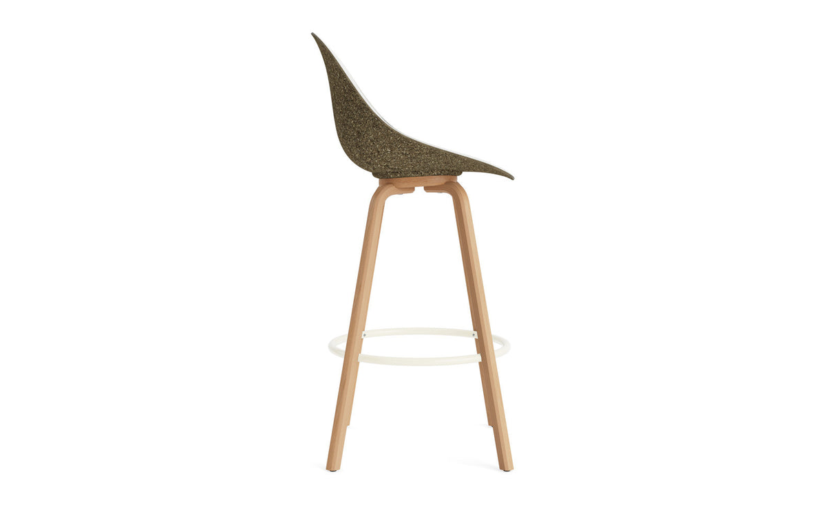 Mat Barstuhl 75 cm Frontpolster Seegras Buchenholz/creme in Hallingdal 110 präsentiert im Onlineshop von KAQTU Design AG. Barstuhl ist von Normann Copenhagen