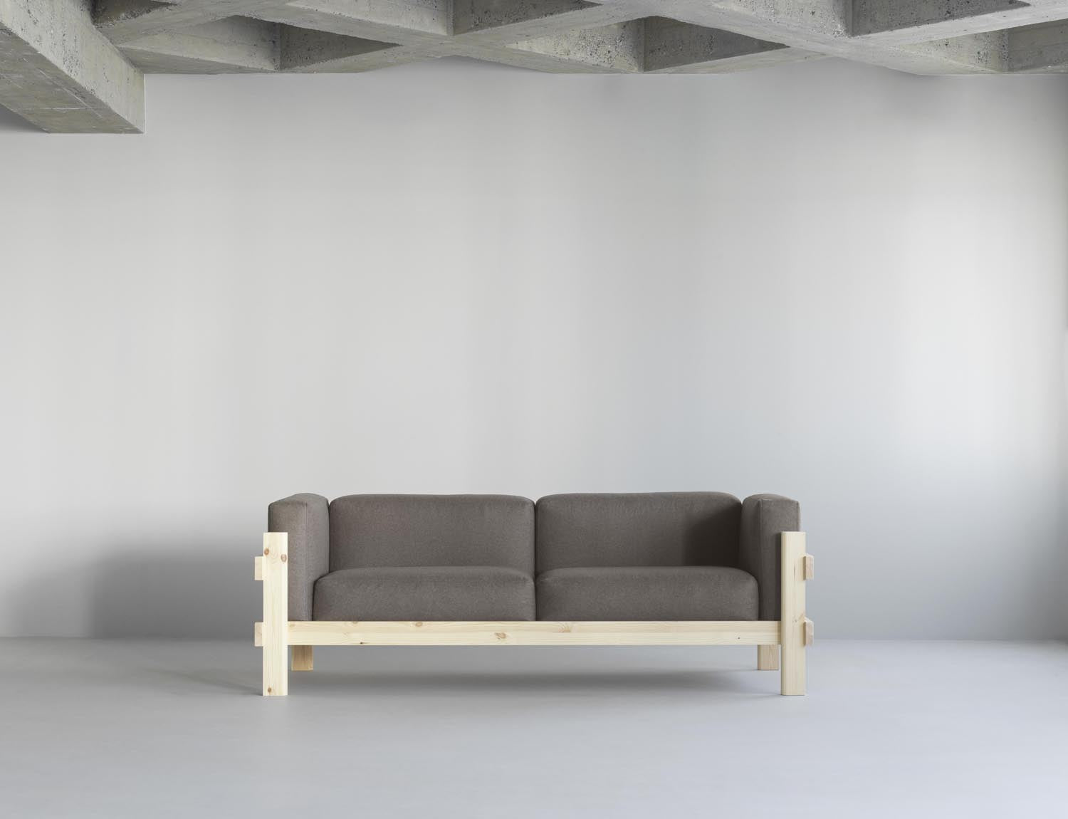 Kube Sofa 3-Sitzen Kiefer in  präsentiert im Onlineshop von KAQTU Design AG. 3er Sofa ist von Normann Copenhagen