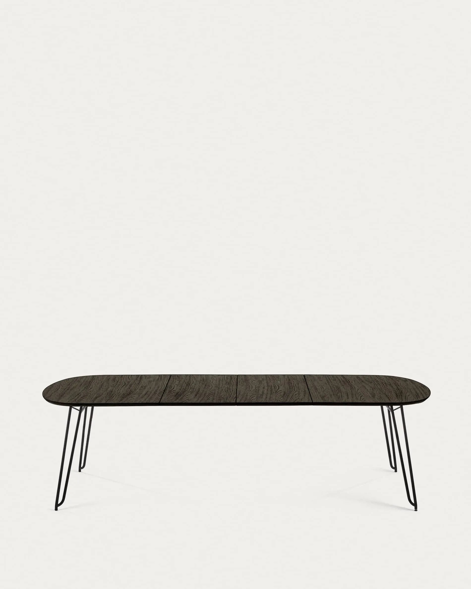 Eleganter Tisch mit Eschenfurnier, ausziehbar von 140 auf 220 cm, schwarze Stahlbeine, ideal für stilvolle Flexibilität.
