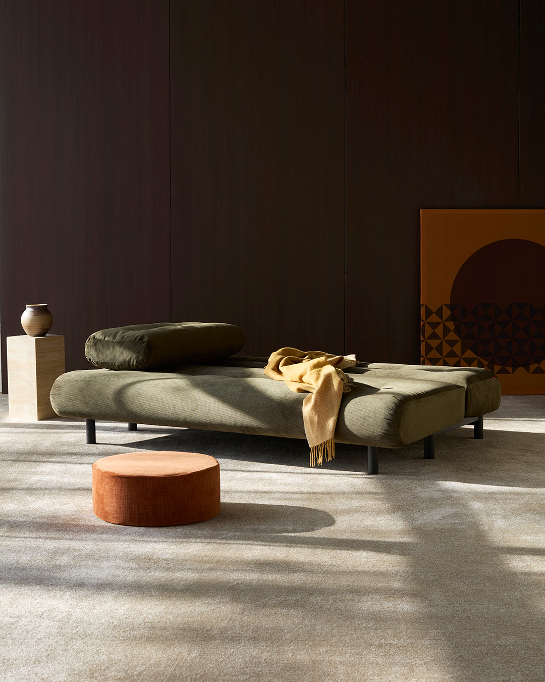 Nabli Schlafsofa in 316 Cordufine Pine Green präsentiert im Onlineshop von KAQTU Design AG. Bettsofa ist von Innovation Living