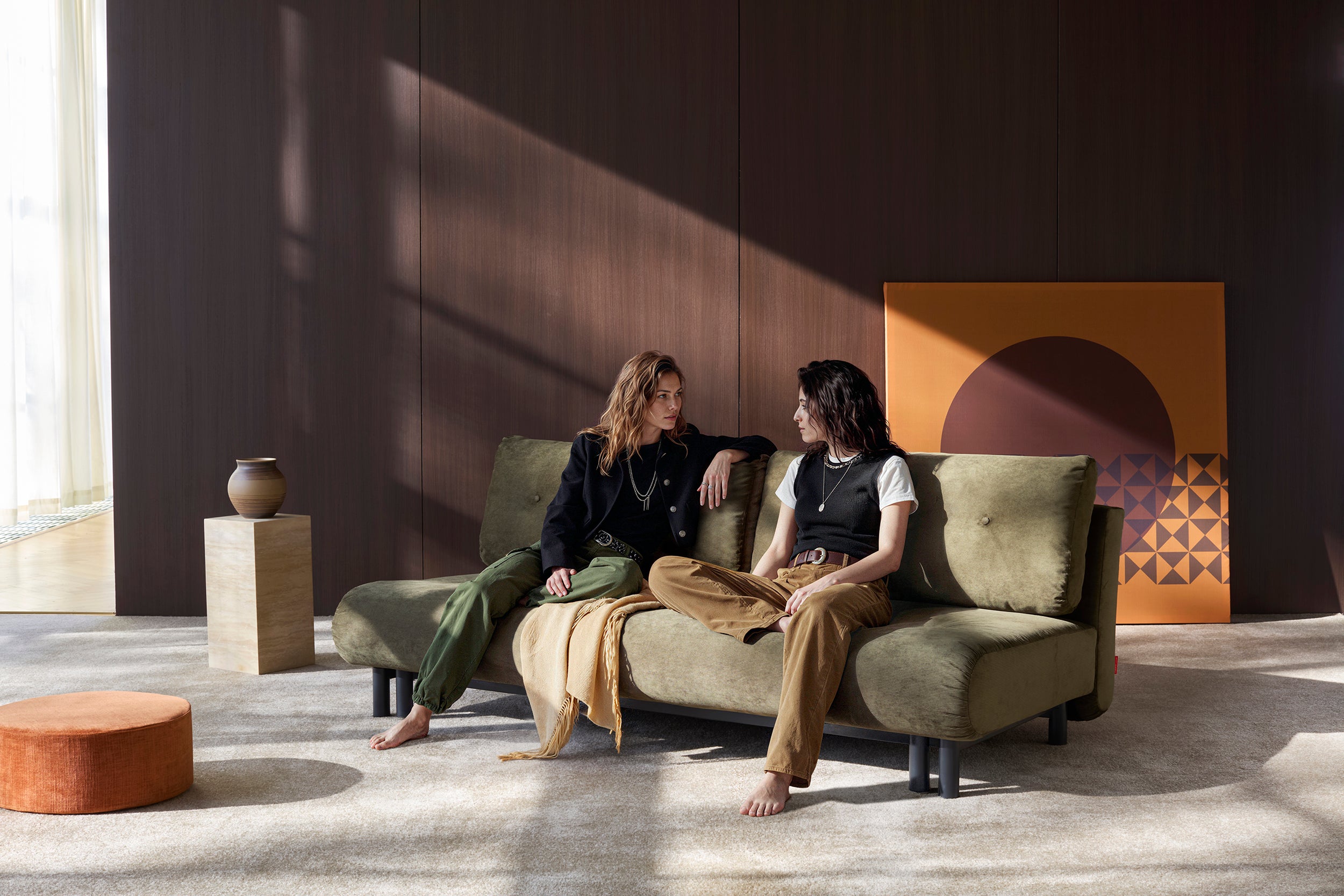 Nabli Schlafsofa in 316 Cordufine Pine Green präsentiert im Onlineshop von KAQTU Design AG. Bettsofa ist von Innovation Living