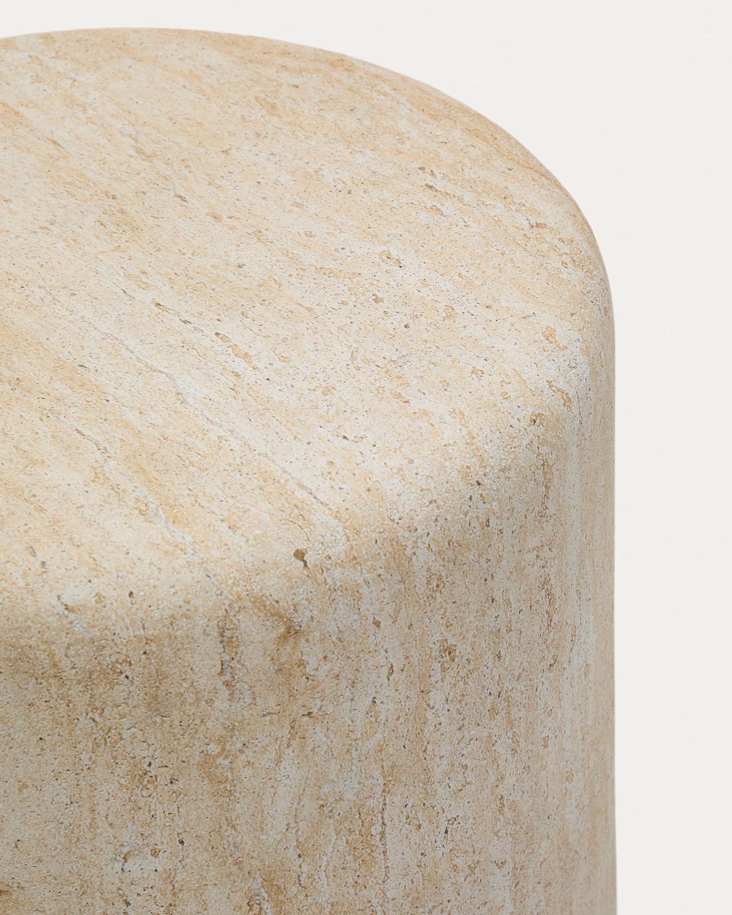 Side table Drasi made of cement with a travertine-look finish Ø 46 cm