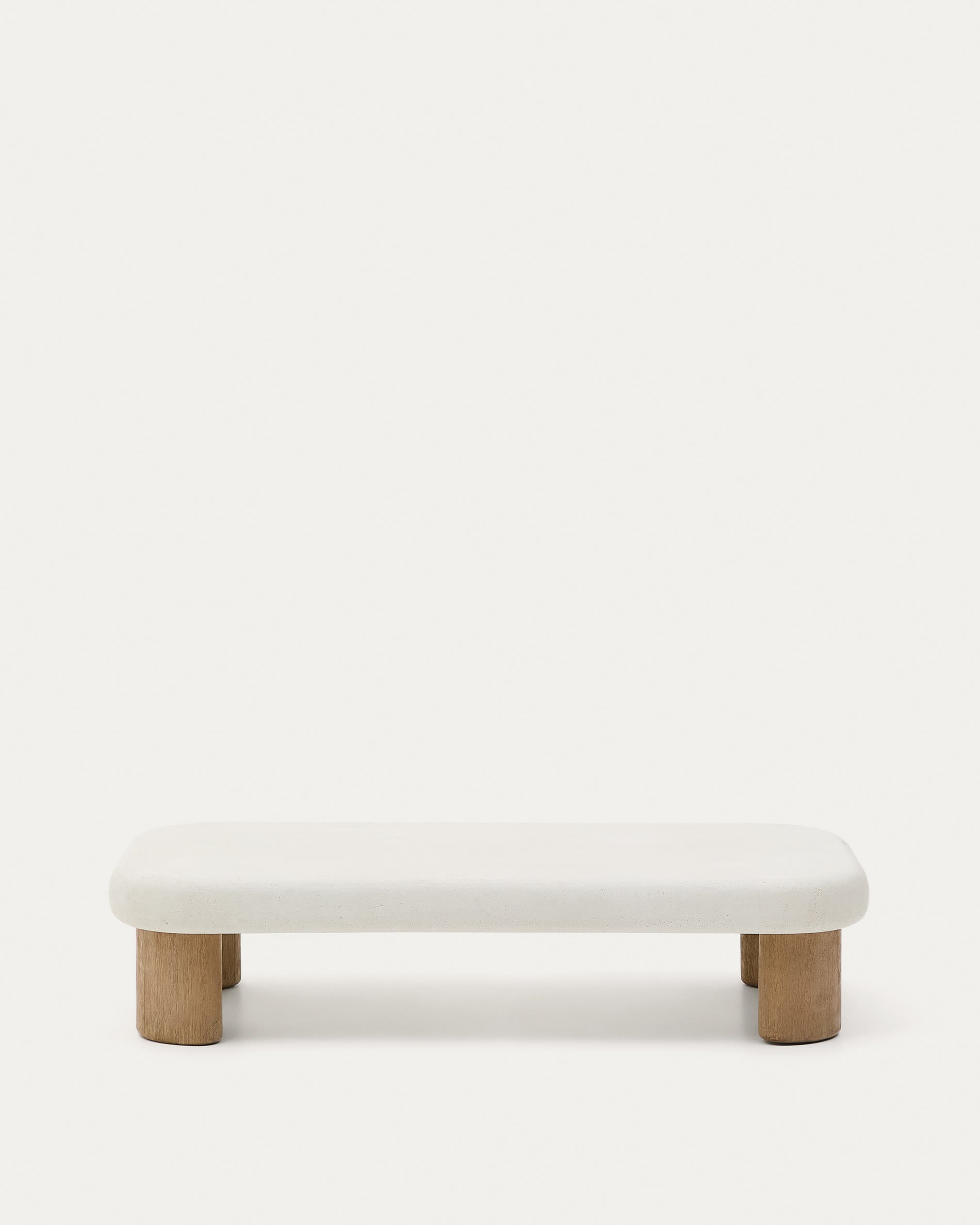 Couchtisch Labra: Zementplatte & Akazienholzbeine, 140x70 cm. Modern, langlebig, ideal für drinnen & draußen.