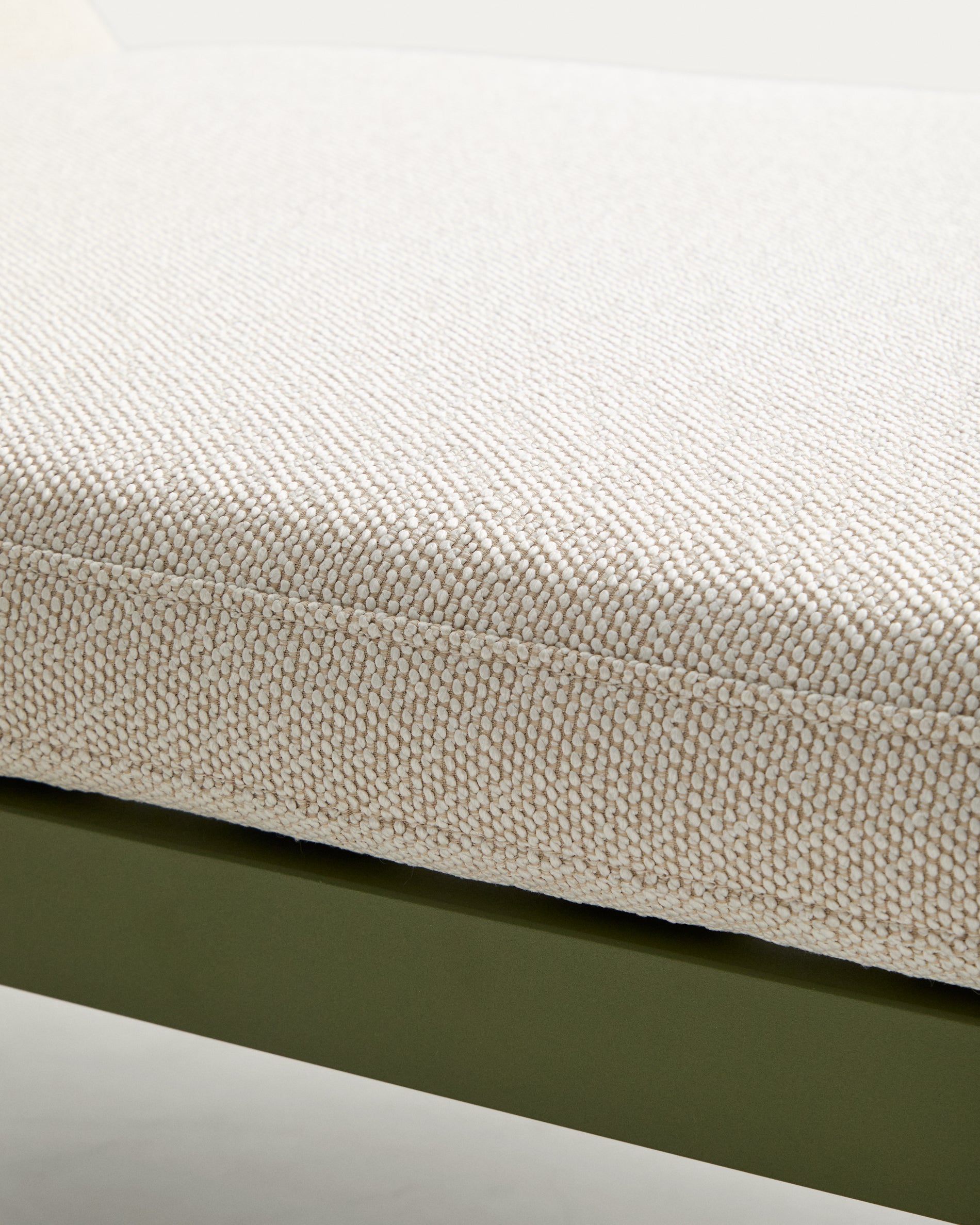 Sonnenliege Kionia aus Aluminium in Grün. in Grün präsentiert im Onlineshop von KAQTU Design AG. Liegestuhl ist von Kave Home