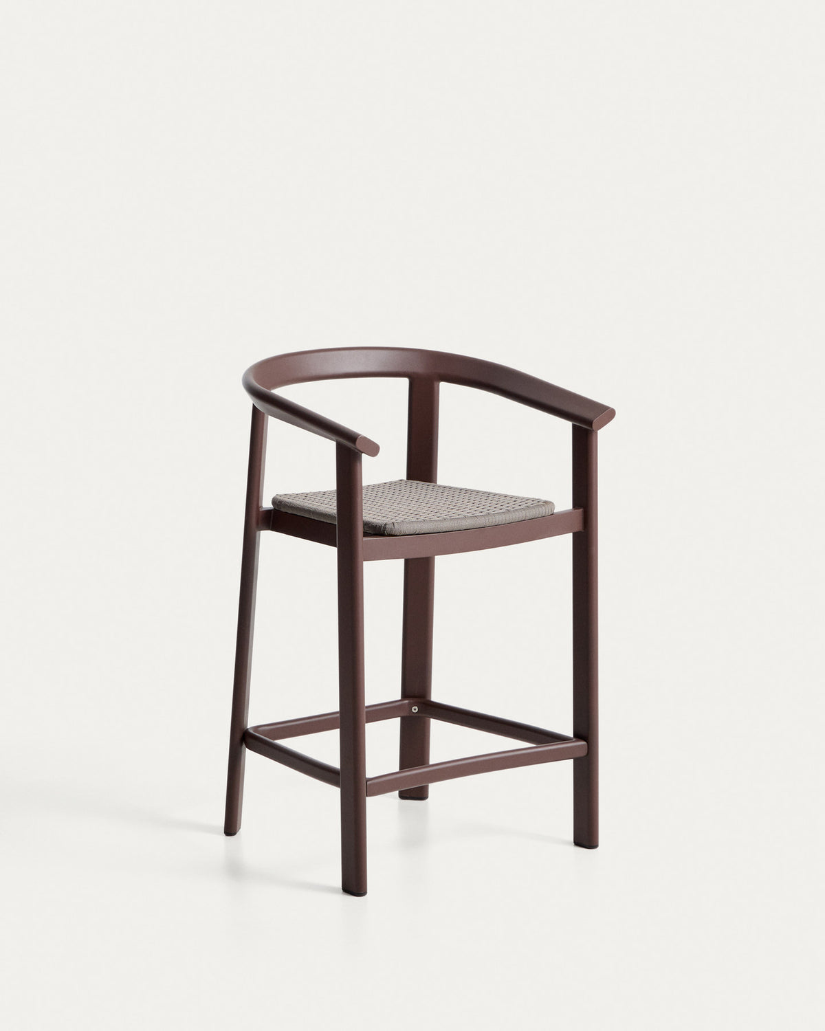 Hocker Erice aus Aluminium und braunem Seil, 65 cm in Dunkelbraun, Braun präsentiert im Onlineshop von KAQTU Design AG. Hocker Outdoor ist von Kave Home