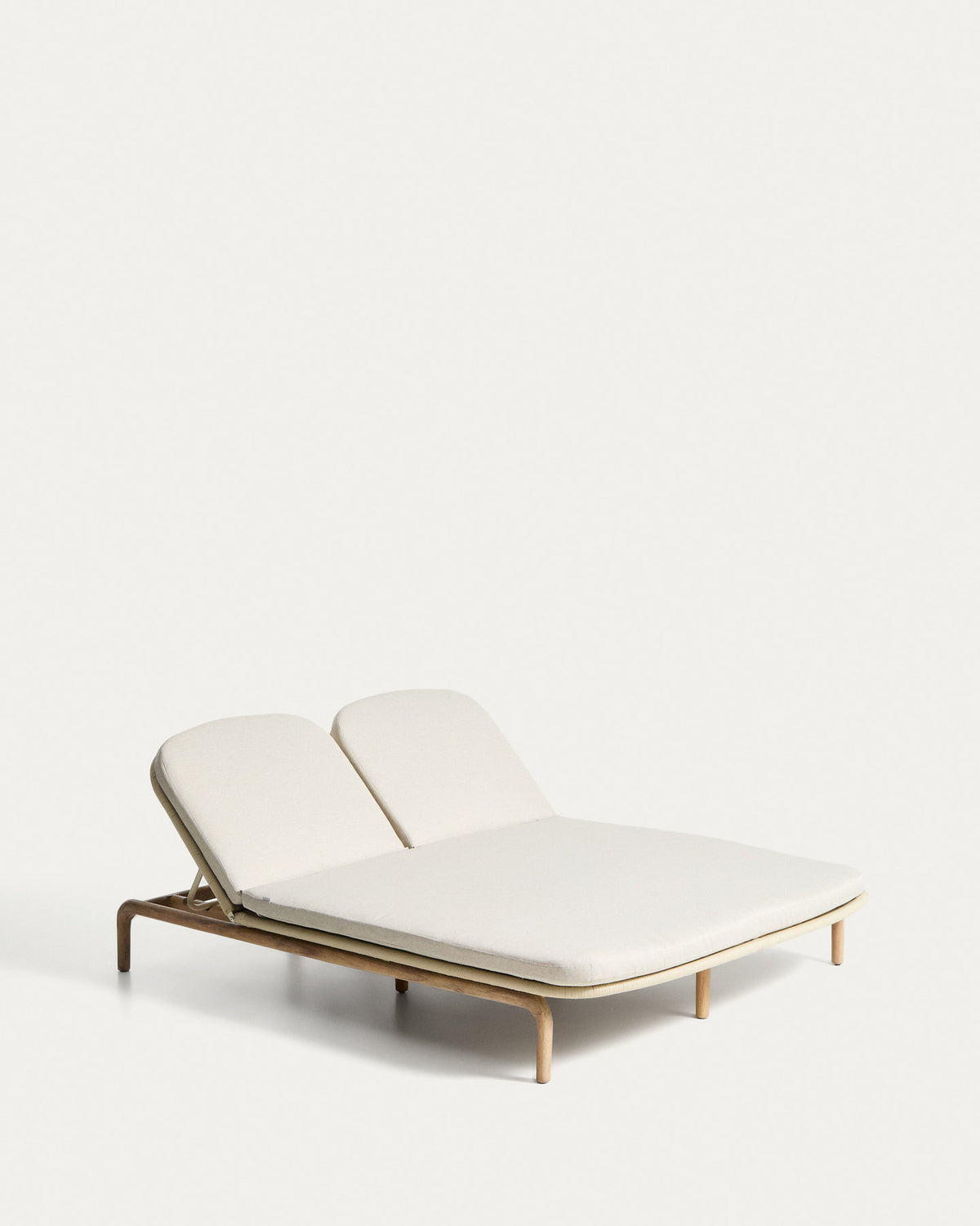 2er-Sonnenliege Alipa aus massivem Akazienholz und ecrufarbenem Seil, FSC 100 % in Ecru, Beige, Weiss präsentiert im Onlineshop von KAQTU Design AG. Liegestuhl ist von Kave Home