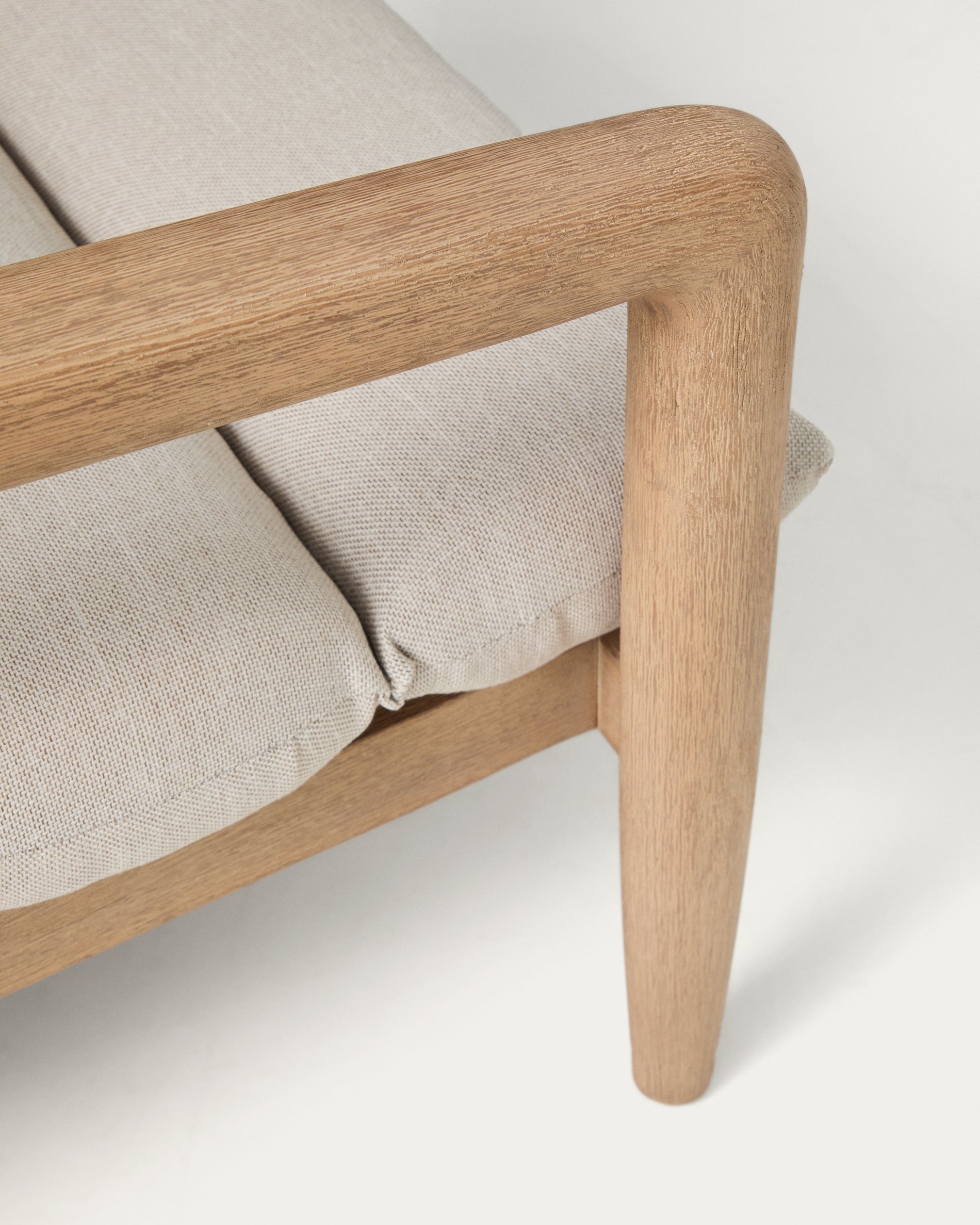 Sessel Menfi aus massivem Akazienholz und grünem Seil in Dunkelgrün präsentiert im Onlineshop von KAQTU Design AG. Outdoor-Sessel ist von Kave Home