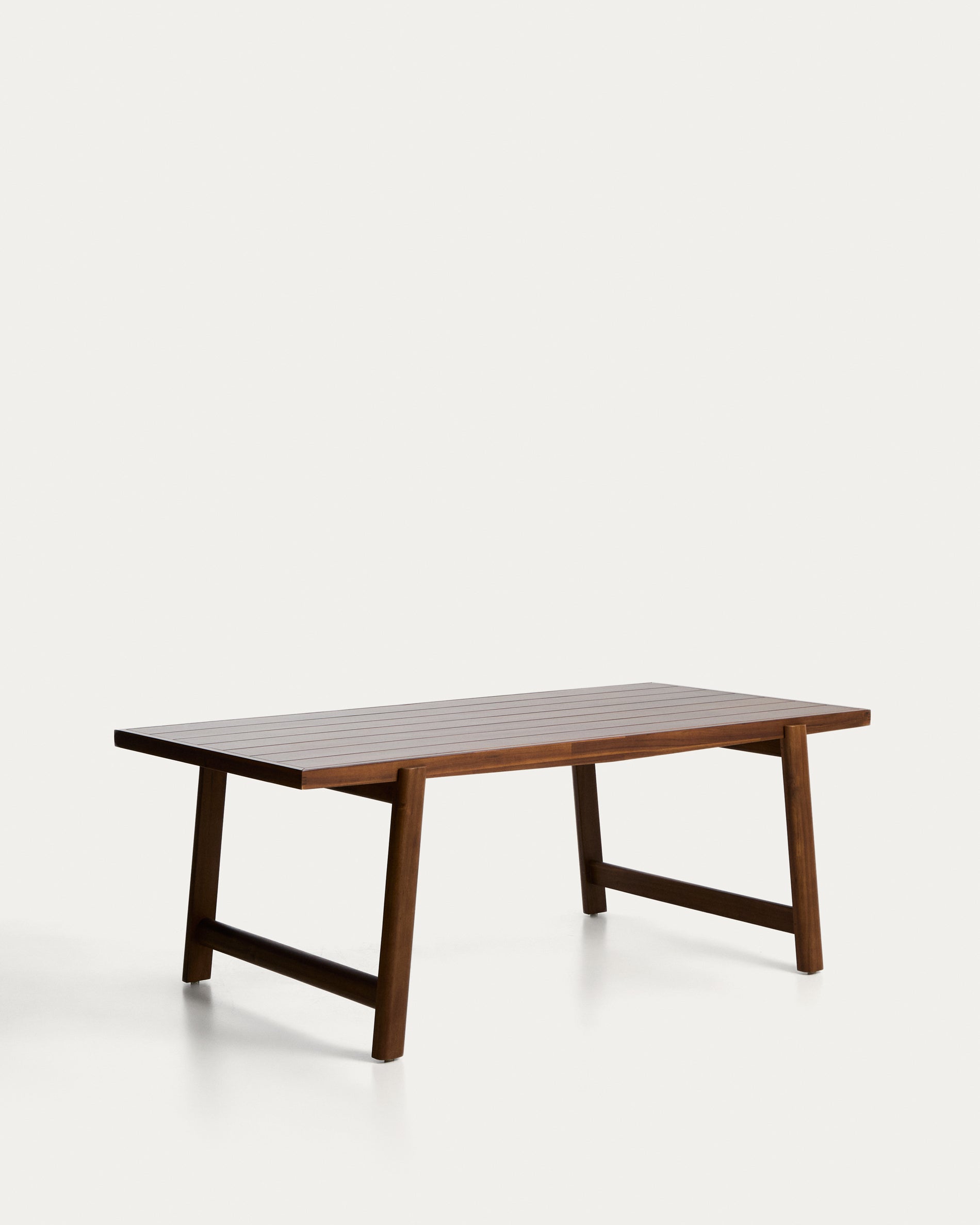 Outdoor-Tisch Itani aus massivem Akazienholz, 200 x 100 cm, FSC 100 % in Braun präsentiert im Onlineshop von KAQTU Design AG. Gartentisch ist von Kave Home