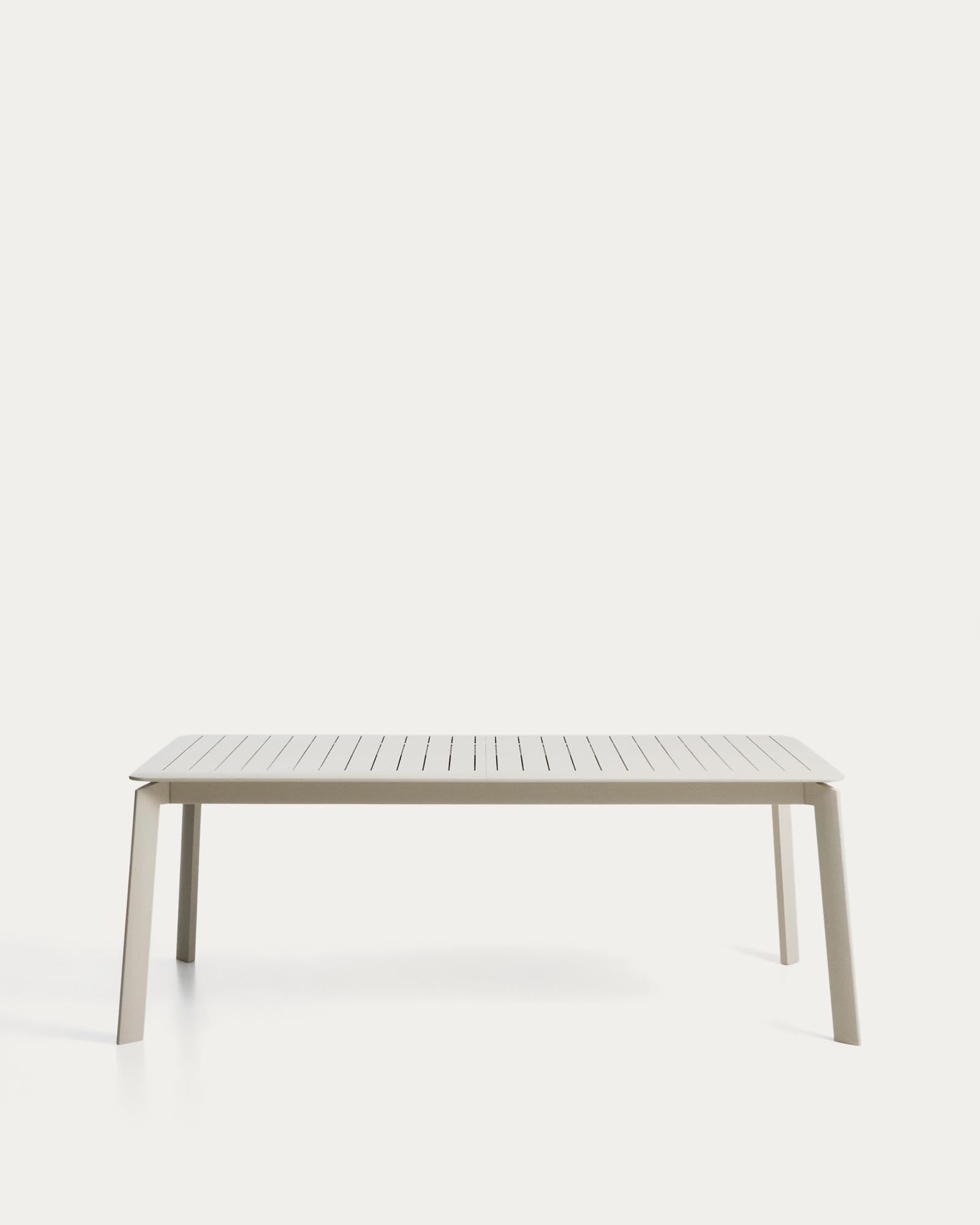 Ausziehtisch Brela aus Aluminium in Naturfarbe 205(287) x 100 cm in Ecru präsentiert im Onlineshop von KAQTU Design AG. Gartentisch ist von Kave Home