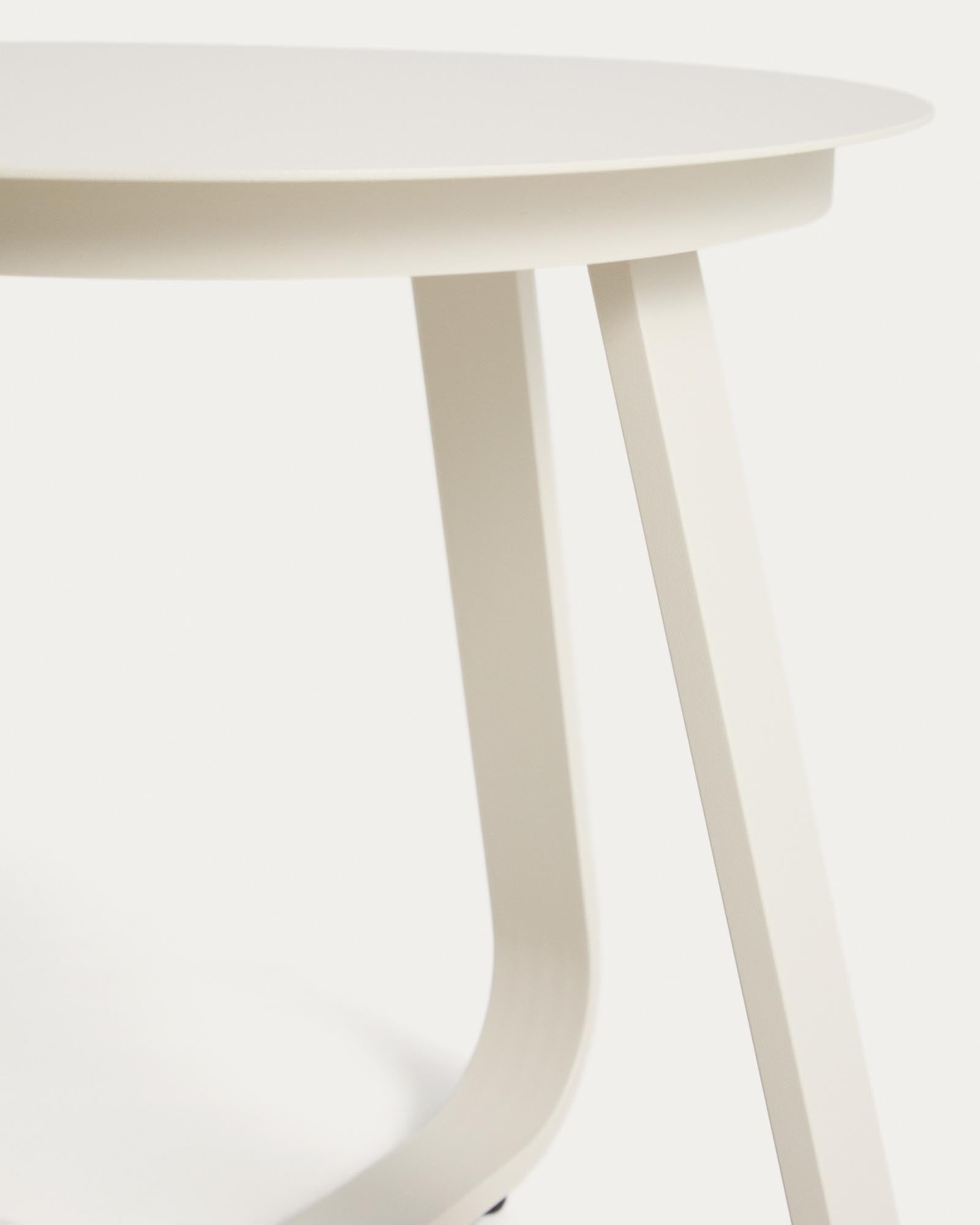 Eleganter ecrufarbener Aluminium Beistelltisch Tamaris mit einem Durchmesser von 48 cm, ideal für stilvolle Outdoor-Bereiche.