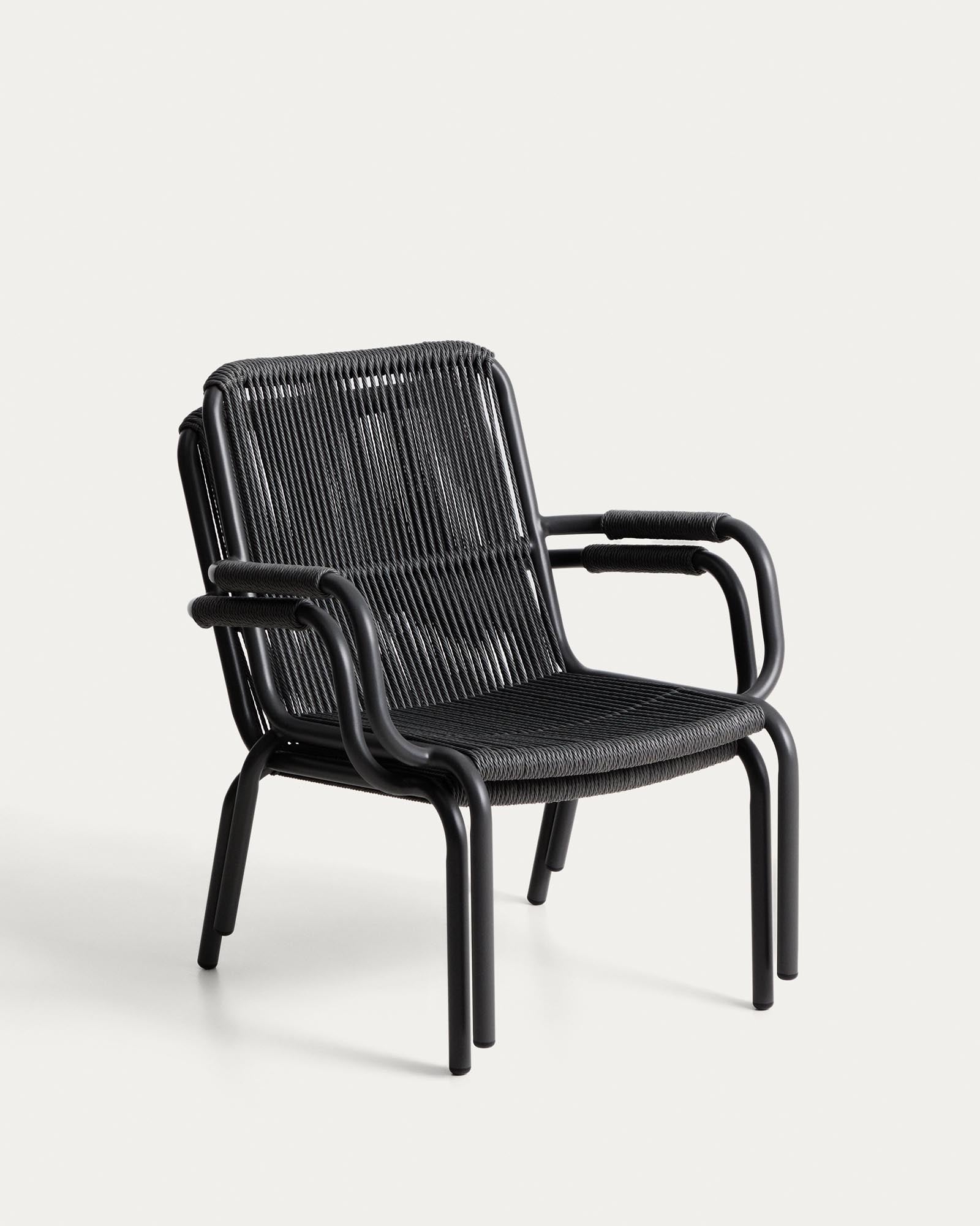 Stapelbarer Sessel Salis in graphitgrau mit modernem Design aus Aluminium und Synthetikseil, perfekt für Garten und Terrasse.