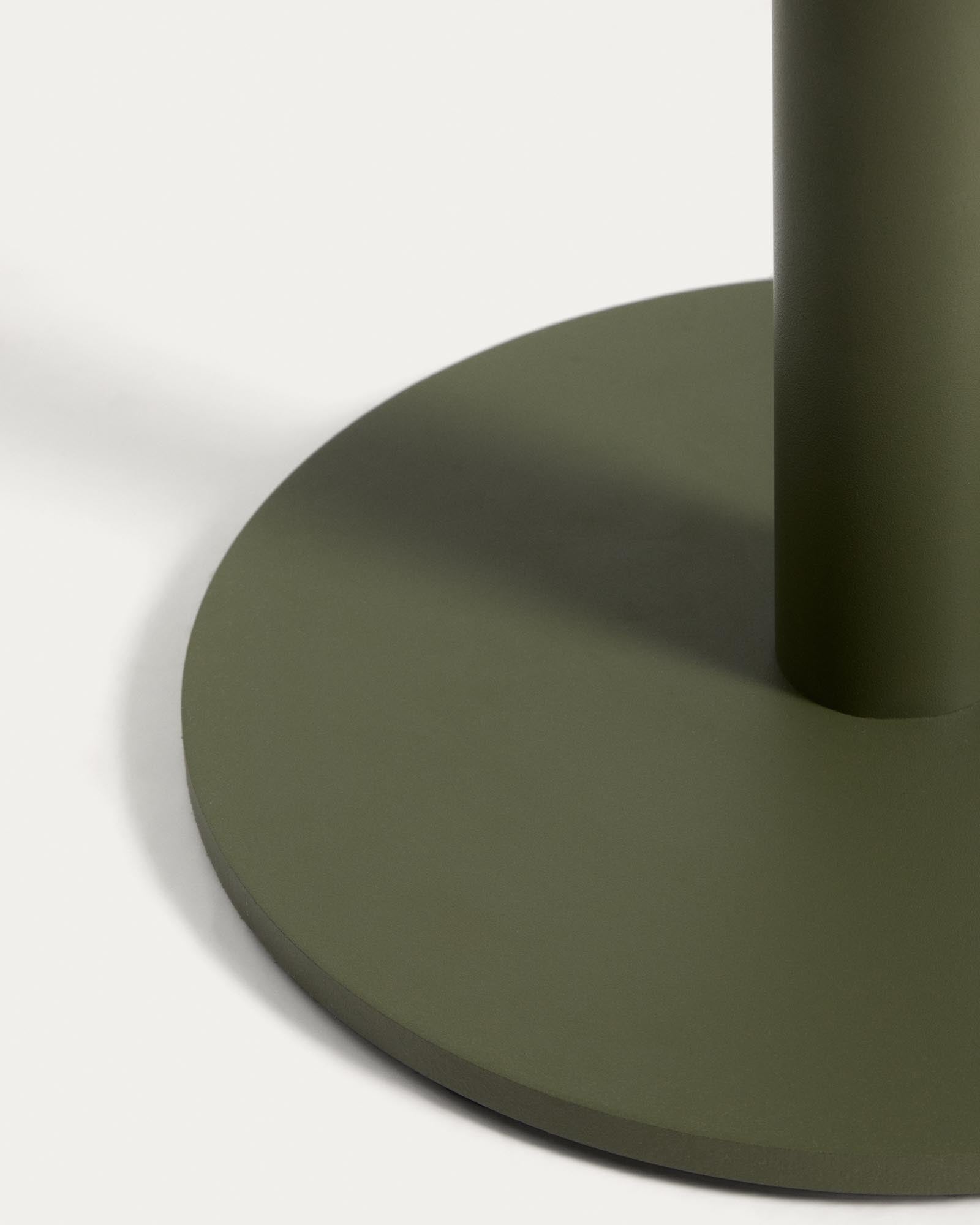 Beistelltisch Asinara aus grünem Aluminium, Ø 40 cm in Dunkelgrün präsentiert im Onlineshop von KAQTU Design AG. Beistelltisch Outdoor ist von Kave Home