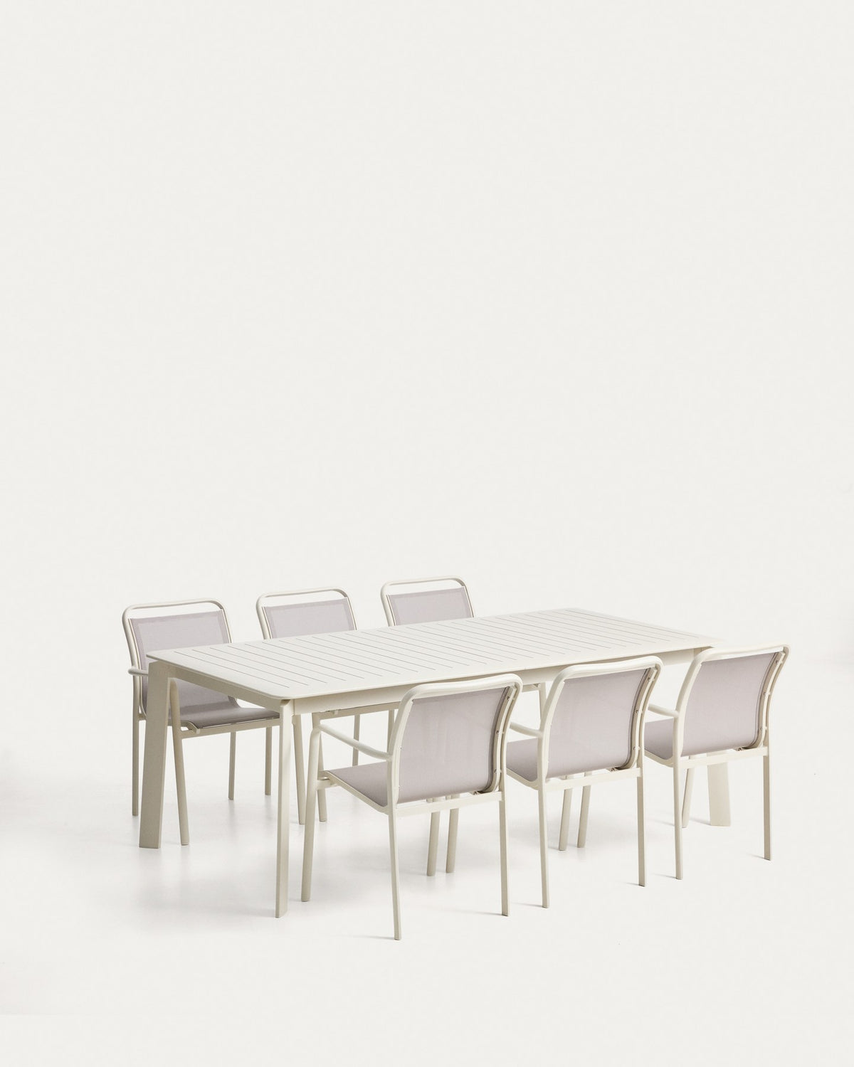 Loungeset mit Ausziehtisch Brela aus ecrufarbenem Aluminium und 6 Stühlen Luri mit beigem Texteline-Bezug, Grösse 205x100 cm.