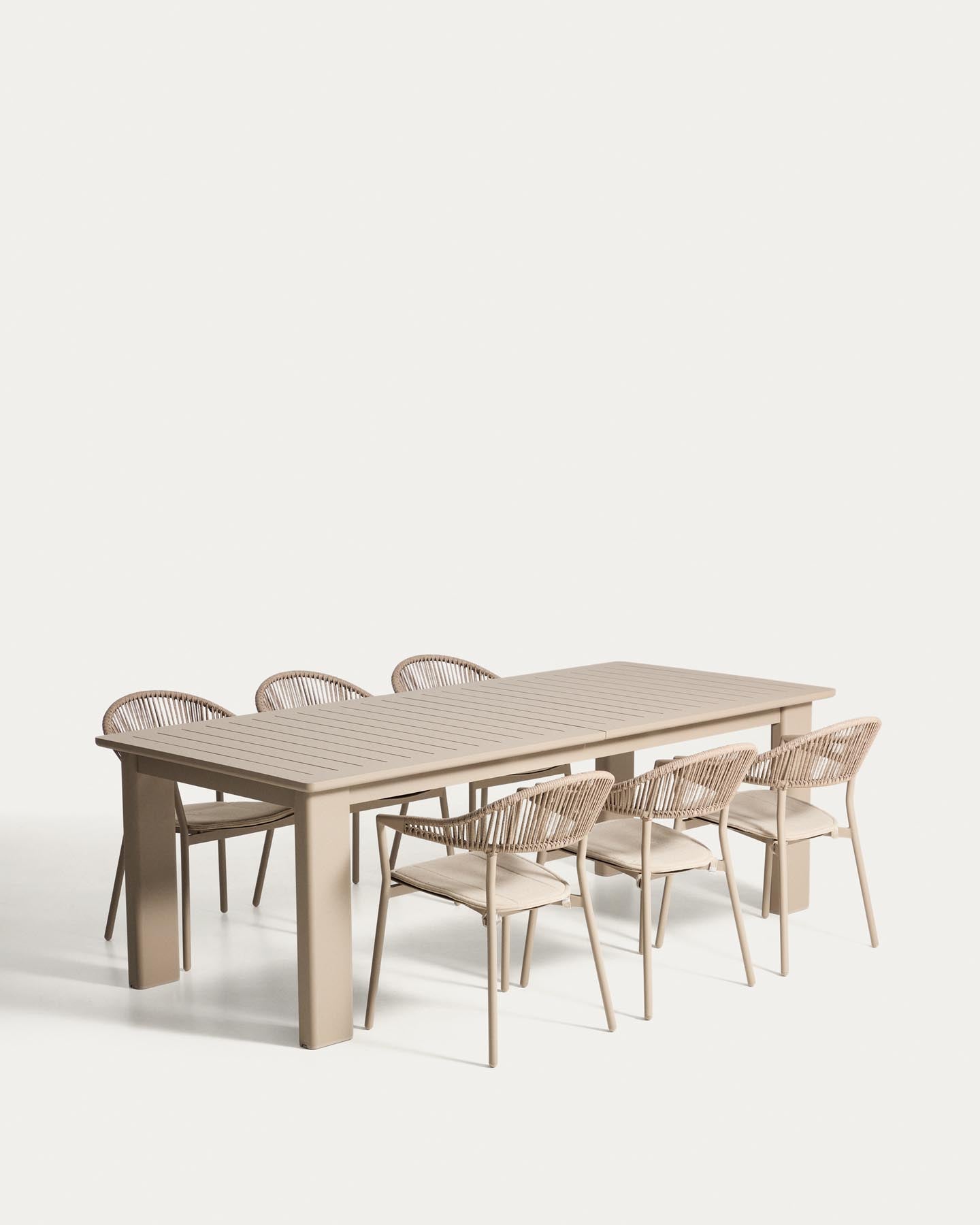 Set mit Ausziehtisch Livorno aus Aluminium in Taupe und 6 Stühlen Alimia aus Aluminium in Taupe und Synthetikseil in Braun, 233 (350) x 100 cm in Taupe präsentiert im Onlineshop von KAQTU Design AG. Loungeset ist von Kave Home