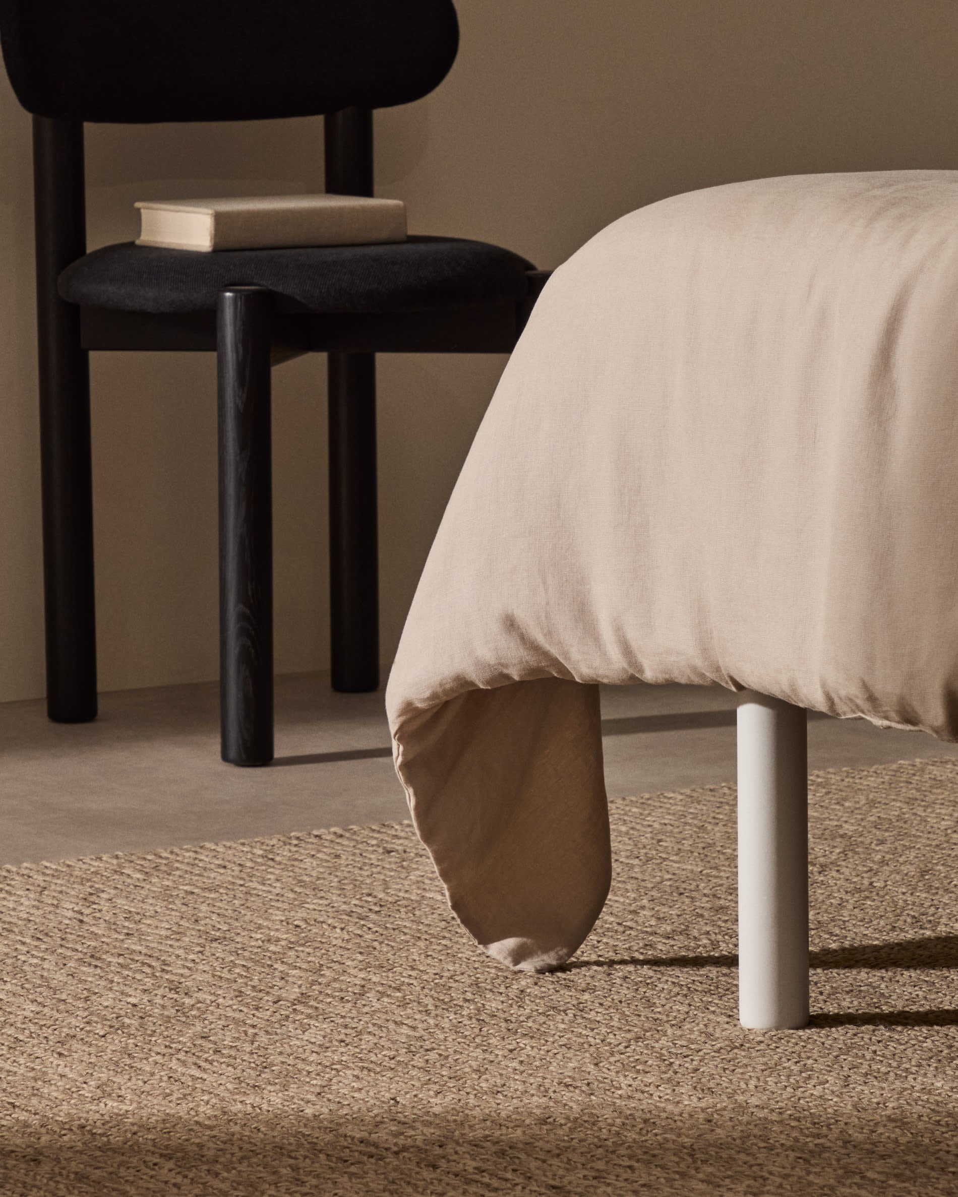 Ise Lattenrost Bein aus massivem Buchenholz mit weissem Finish. in Weiss präsentiert im Onlineshop von KAQTU Design AG. Zubehör Bett ist von Kave Home