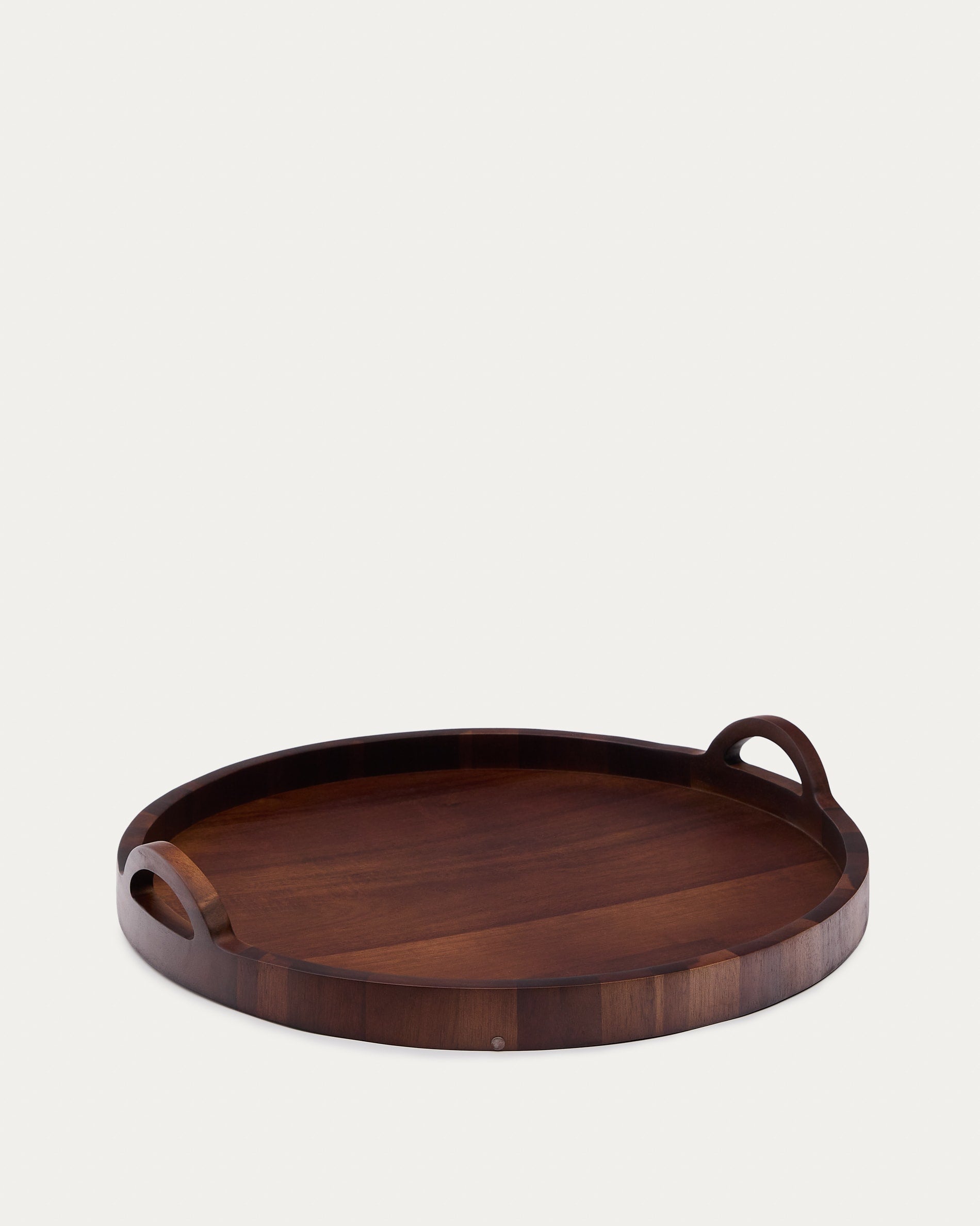 Tablett Zoa aus Akazienholz mit dunklem Finish FSC 100% Ø50 cm in Dunkelbraun präsentiert im Onlineshop von KAQTU Design AG. Tablett ist von Kave Home