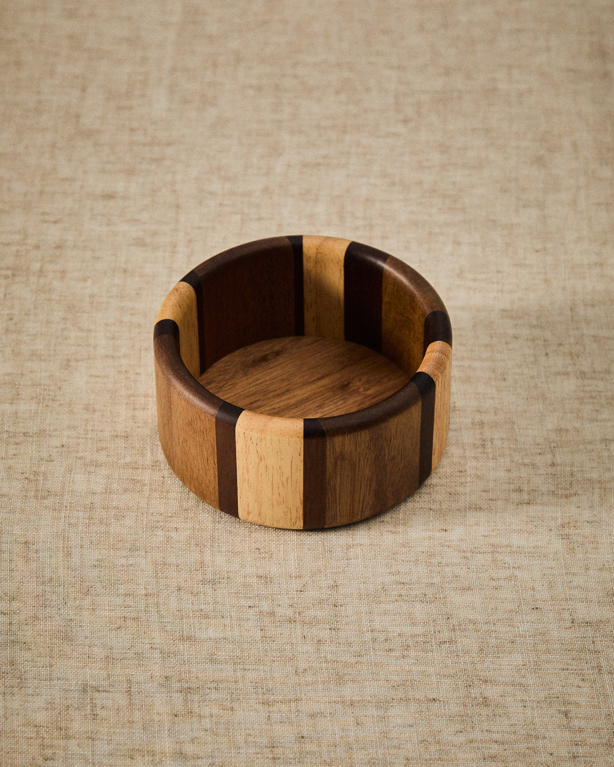 Schale Nover aus Akazienholz, FSC 100 % in Natur präsentiert im Onlineshop von KAQTU Design AG. Schale ist von Kave Home