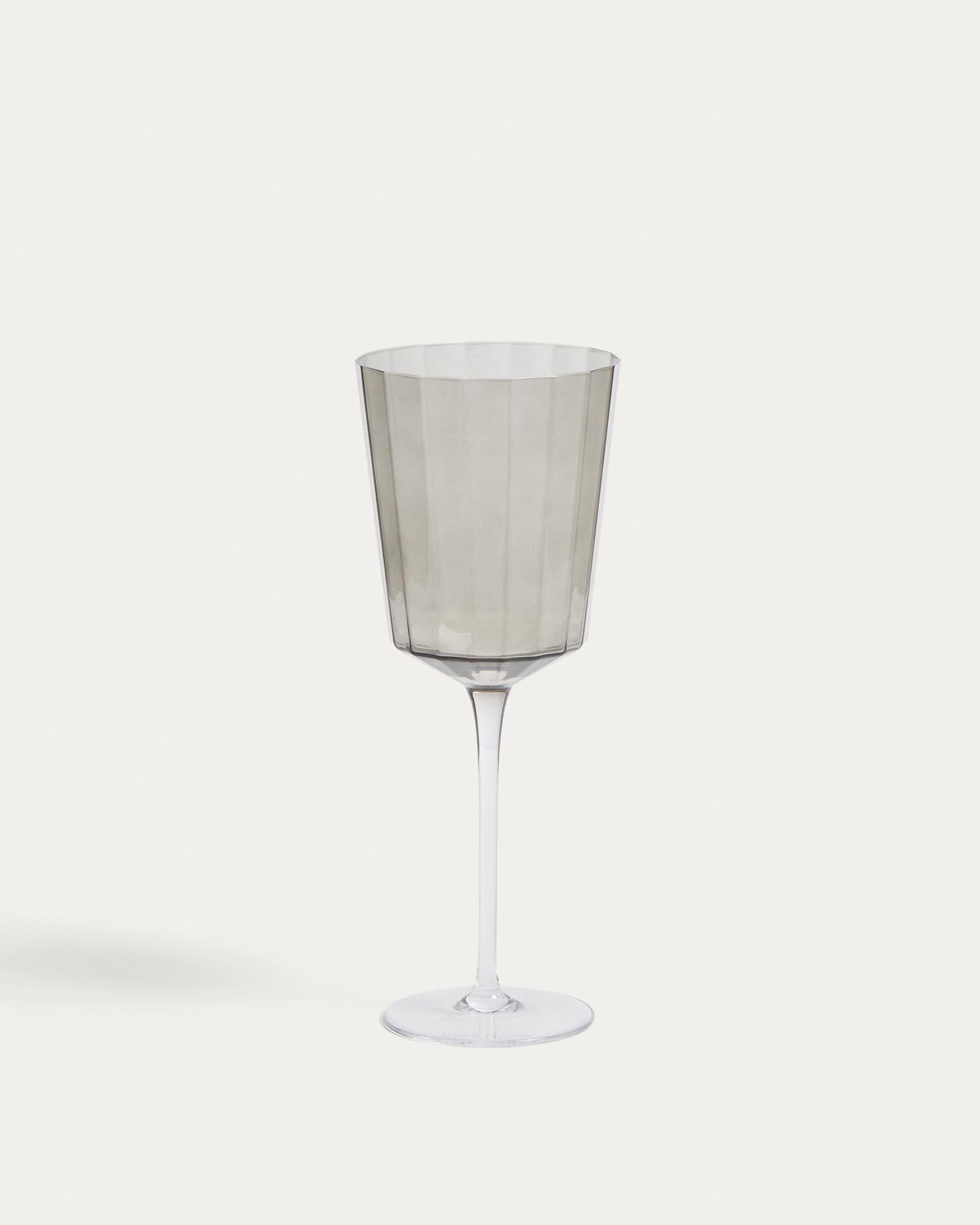 Weinglas Clarien aus grauem Glas, 39,5 cl in Silber präsentiert im Onlineshop von KAQTU Design AG. Universal Weinglas ist von Kave Home