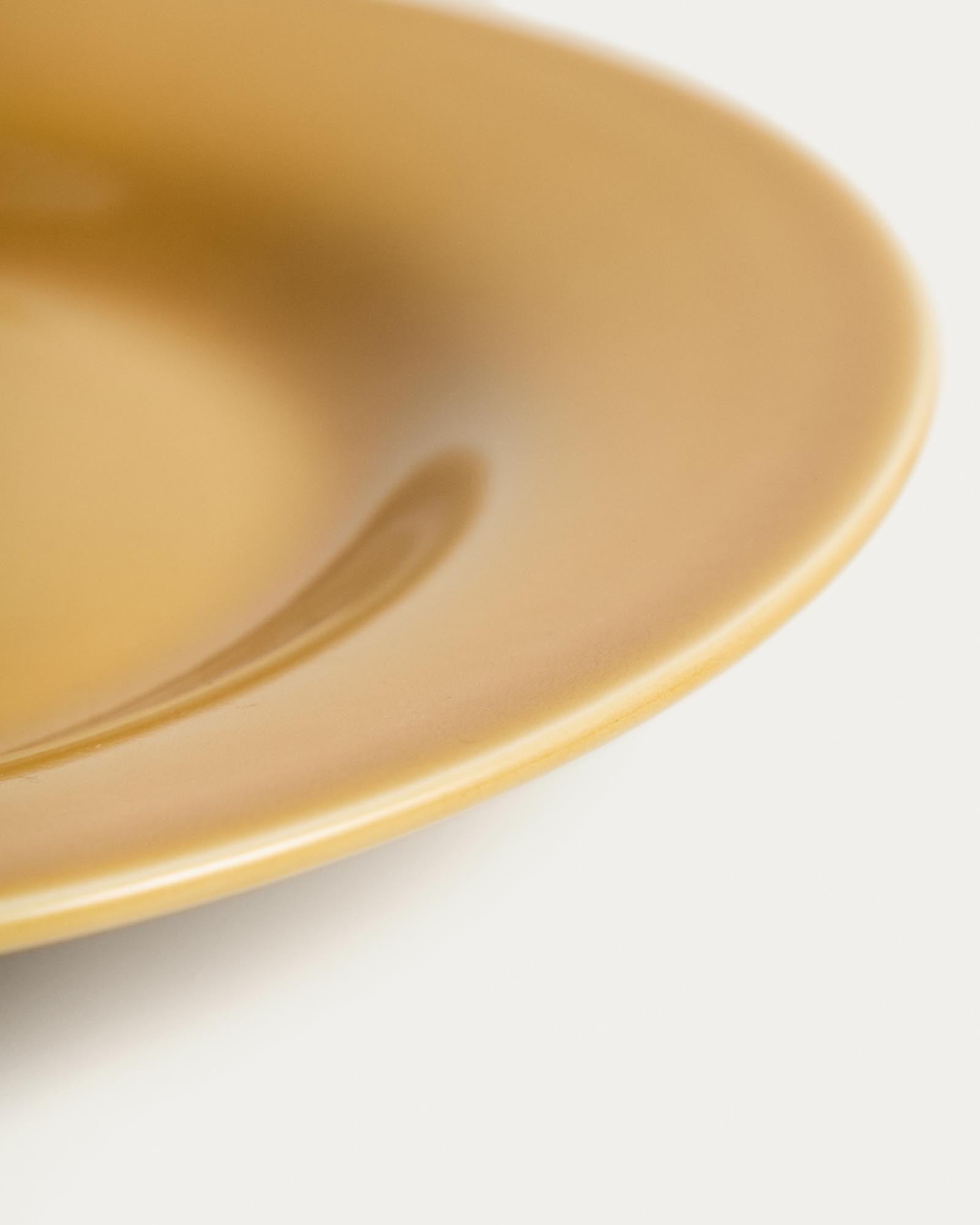 Eleganter gelber Dessertteller Selune aus Keramik von Kave Home, ideal für süße Leckereien und stilvolle Tischdekoration.