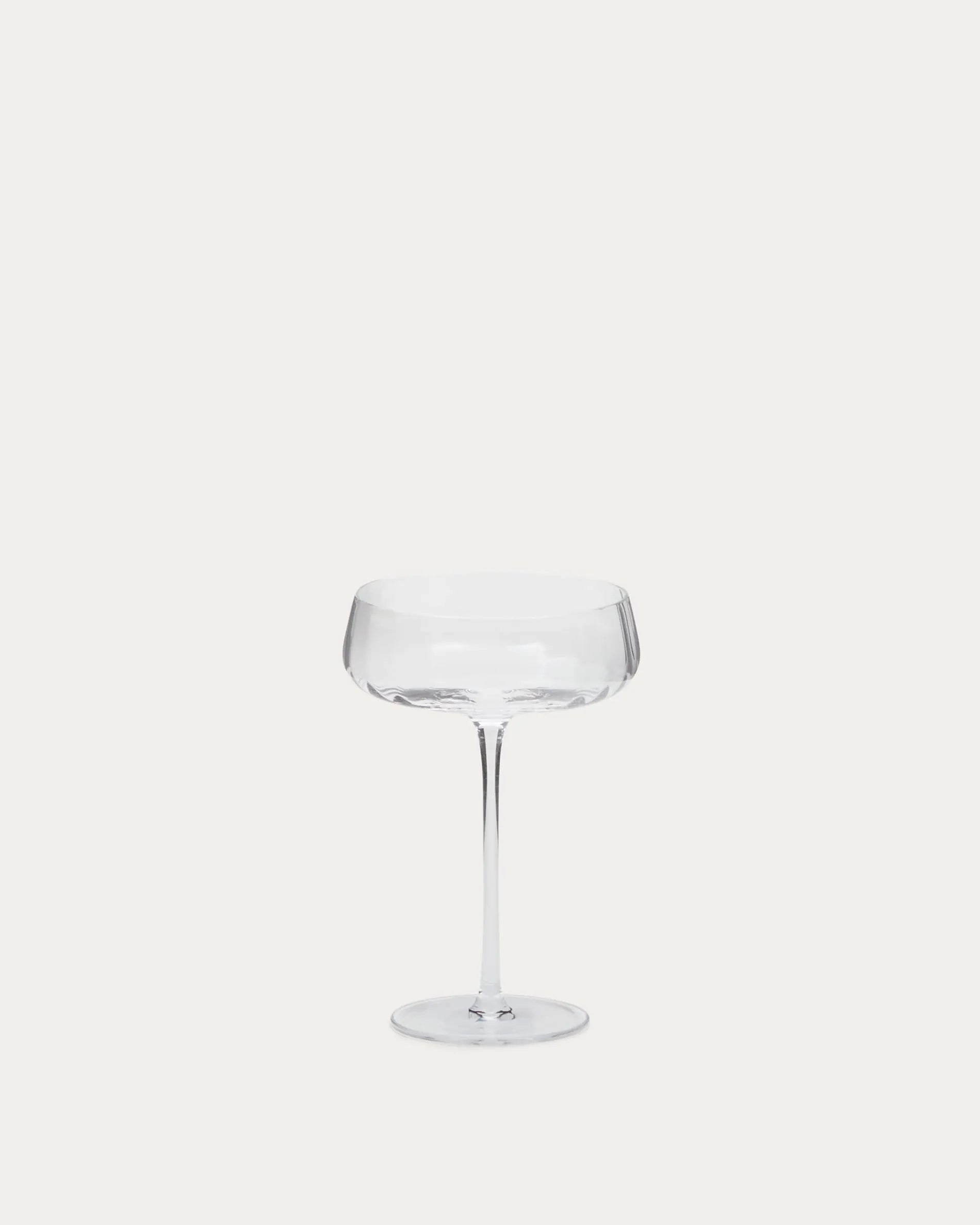 Elegantes Sektglas Mimba von Kave Home: 25 cl, kristallklares Klarglas, robust, ideal für stilvolle Anlässe.
