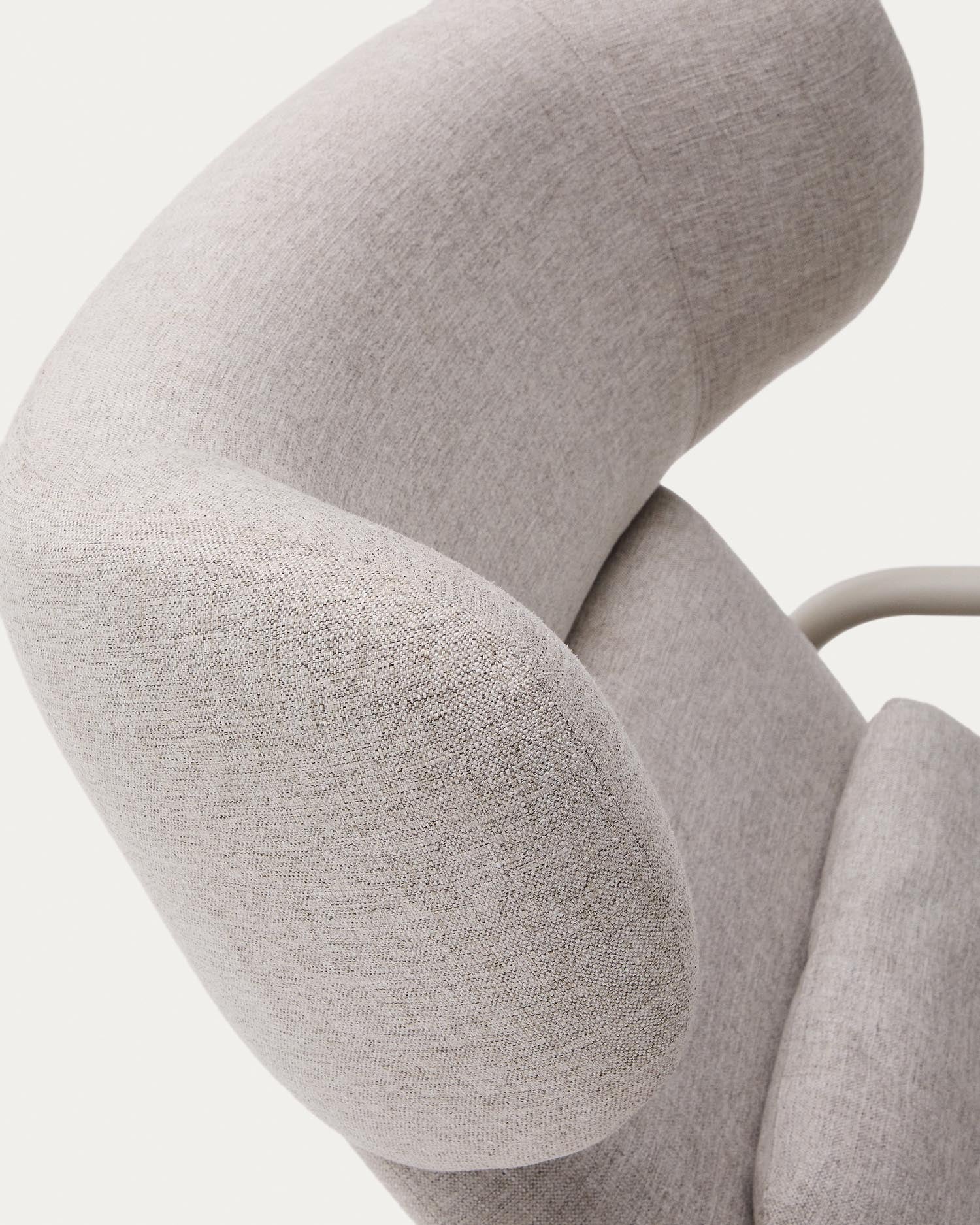 Sessel Inari in Beige und beiger lackierter Stahl FSC Mix Credit in Beige präsentiert im Onlineshop von KAQTU Design AG. Sessel ist von Kave Home