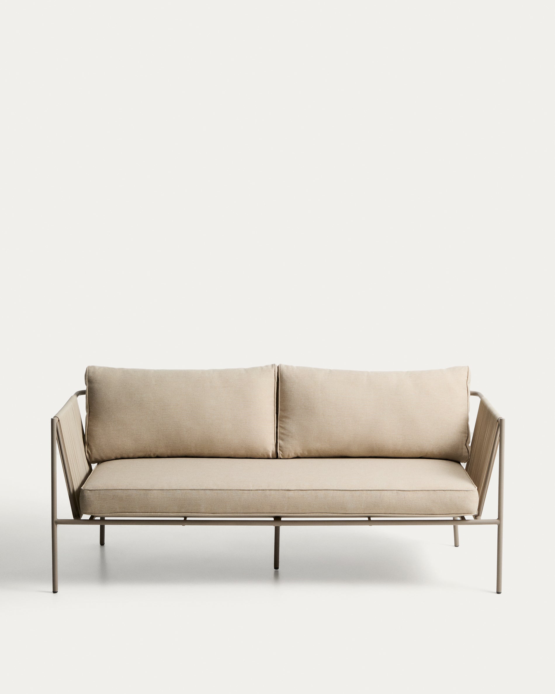 2-Sitzer-Outdoor-Sofa Zivia aus écrufarbenem Seil und taupefarben verzinktem Stahl 178 cm in Beige präsentiert im Onlineshop von KAQTU Design AG. Loungesofa ist von Kave Home