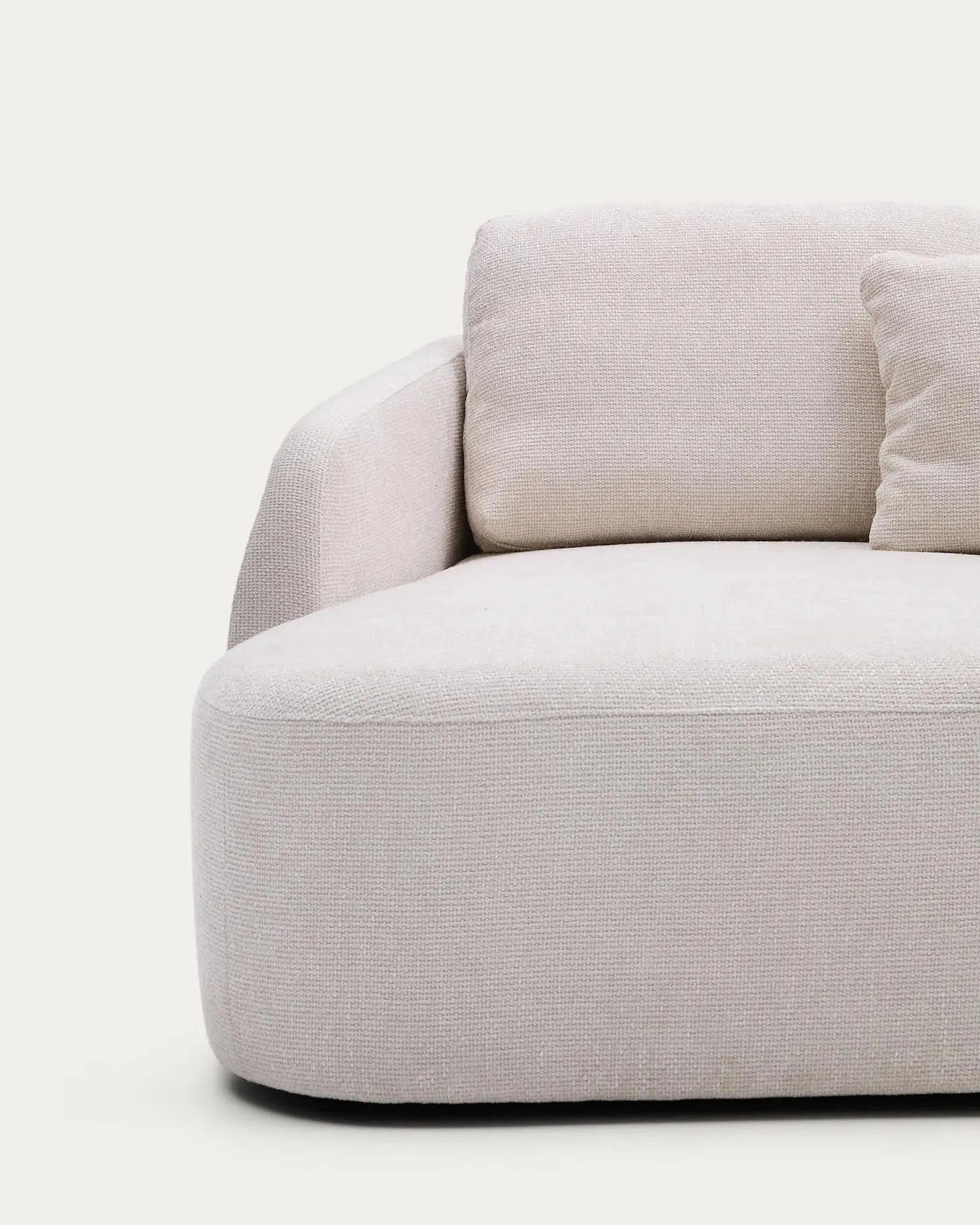 Stilvolles Schlafsofa Laira, 3-Sitzer mit linker Chaiselongue, aus Chenille in Ecru, 246 cm, FSC-zertifiziert, nachhaltig.