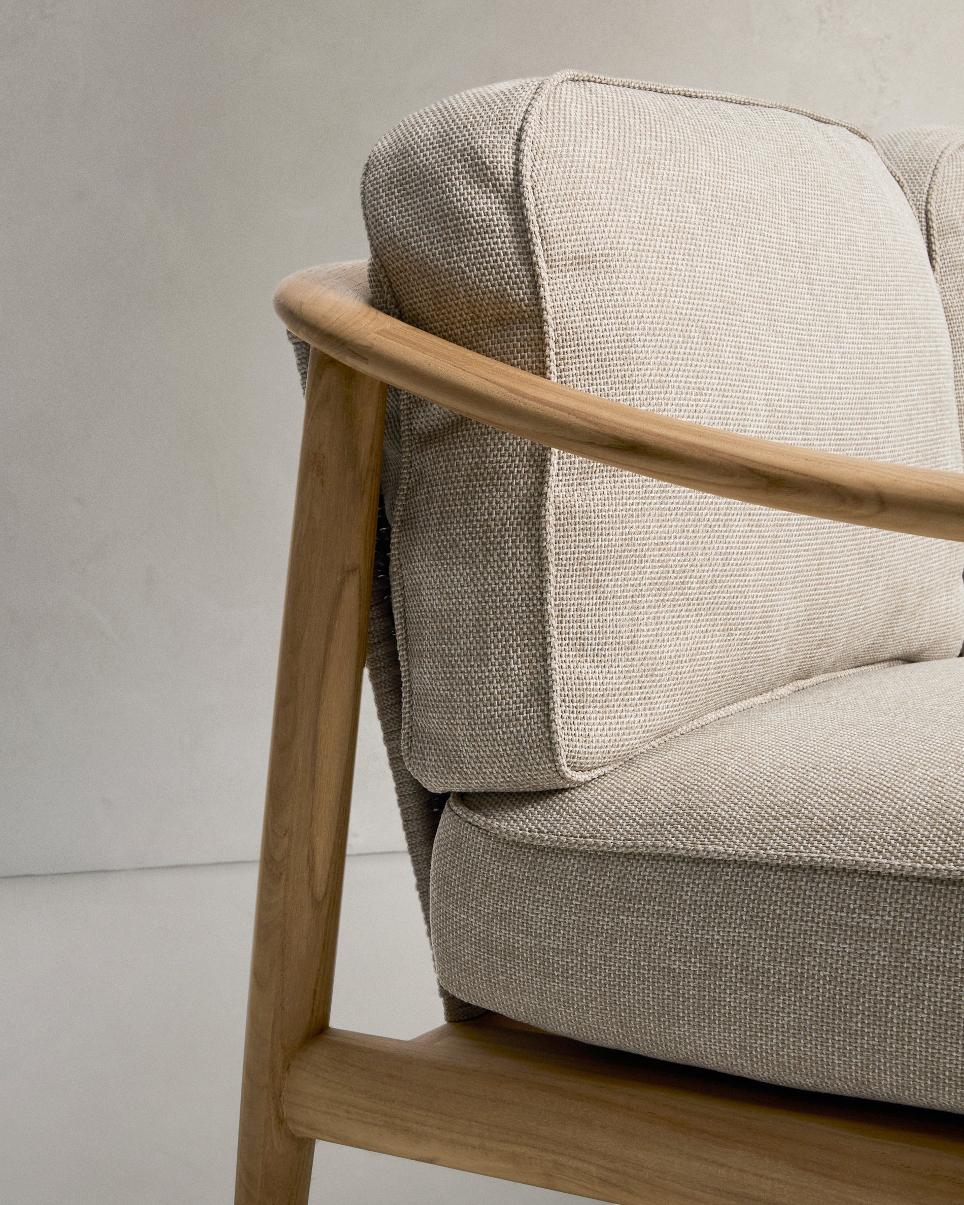 2-Sitzer Outdoor-Sofa Elunda aus massivem Teakholz, FSC 100 %, 149 cm in Natur präsentiert im Onlineshop von KAQTU Design AG. Loungesofa ist von Kave Home