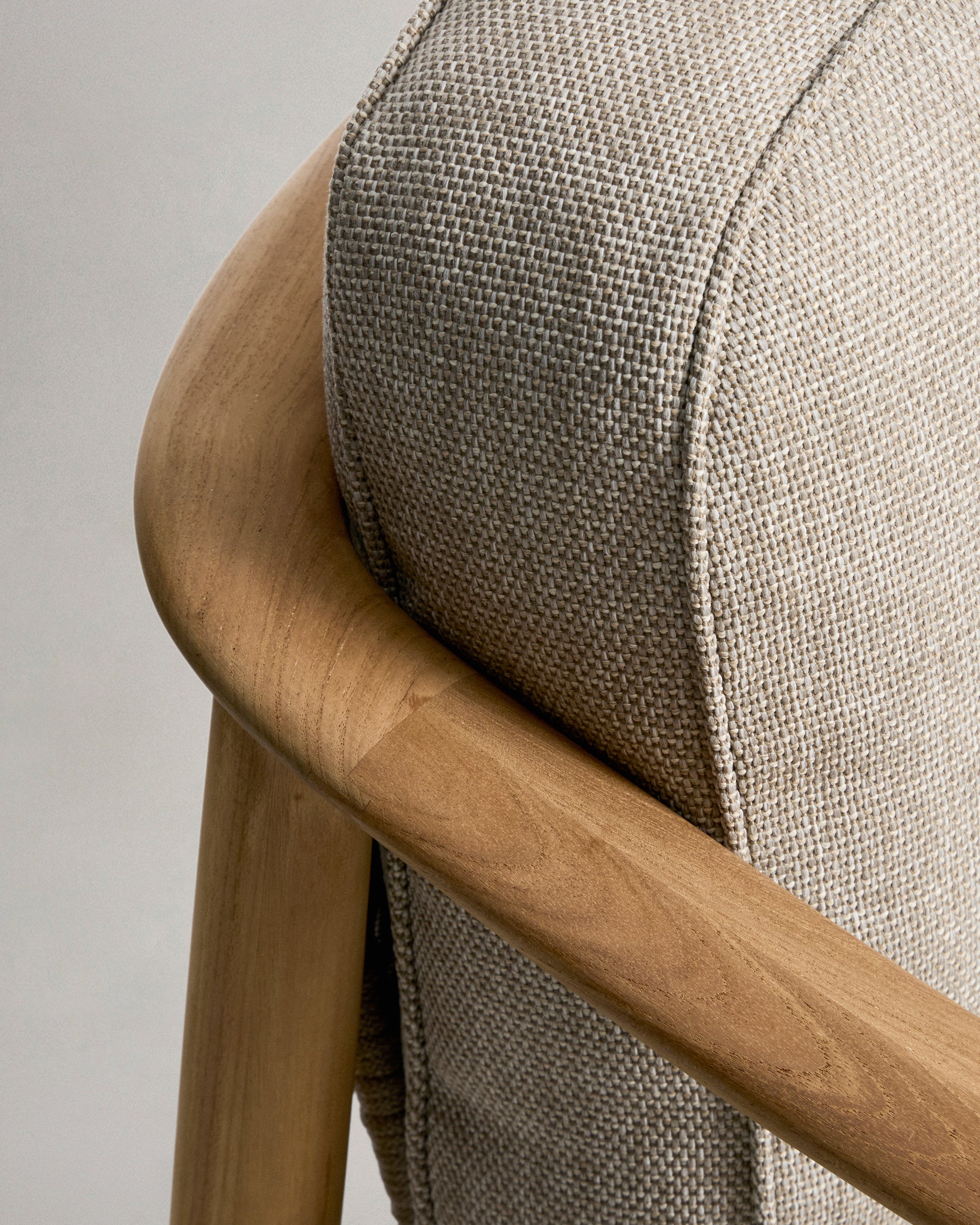 3-Sitzer Outdoor-Sofa Elunda aus massivem Teakholz, FSC 100 %, 215 cm in Natur präsentiert im Onlineshop von KAQTU Design AG. Loungesofa ist von Kave Home