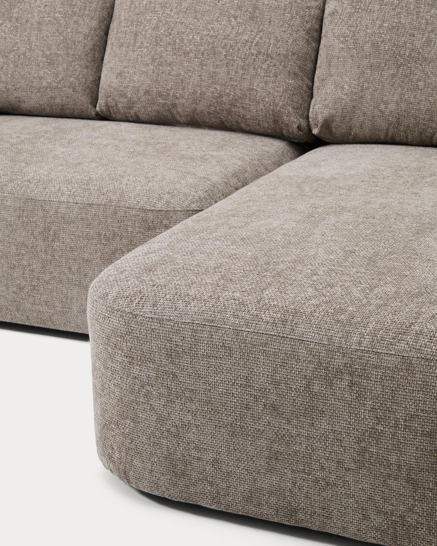 3-Sitzer-Bettsofa Laira in taupefarbener Chenille und Chaiselongue rechts, 246 cm, FSC Mix Credit in Taupe präsentiert im Onlineshop von KAQTU Design AG. Bettsofa ist von Kave Home