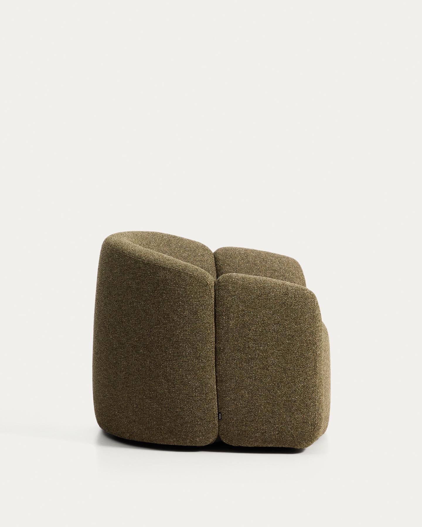 Sessel Corvena aus Chenille in Olivgrün FSC-Mix-Kredit 98 cm in Grün präsentiert im Onlineshop von KAQTU Design AG. Sessel ist von Kave Home