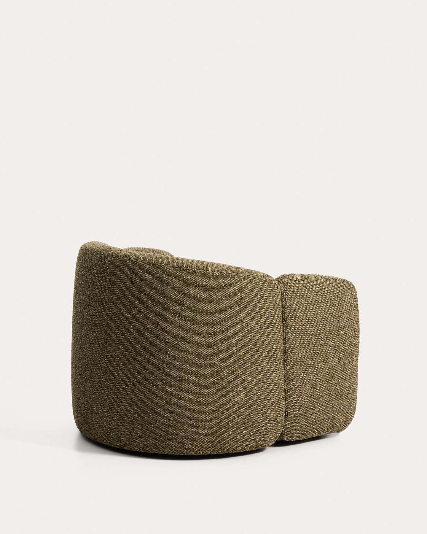 Sessel Corvena aus Chenille in Olivgrün FSC-Mix-Kredit 98 cm in Grün präsentiert im Onlineshop von KAQTU Design AG. Sessel ist von Kave Home