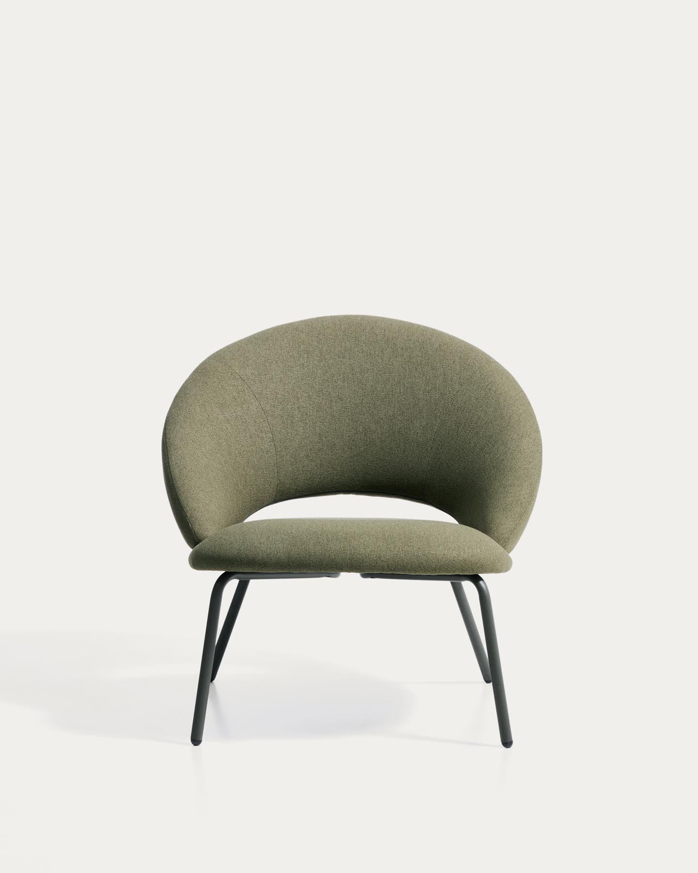 Sessel Bonali mit grüner Chenille und grünen Metallbeinen, FSC Mix Credit  in Grün präsentiert im Onlineshop von KAQTU Design AG. Sessel ist von Kave Home