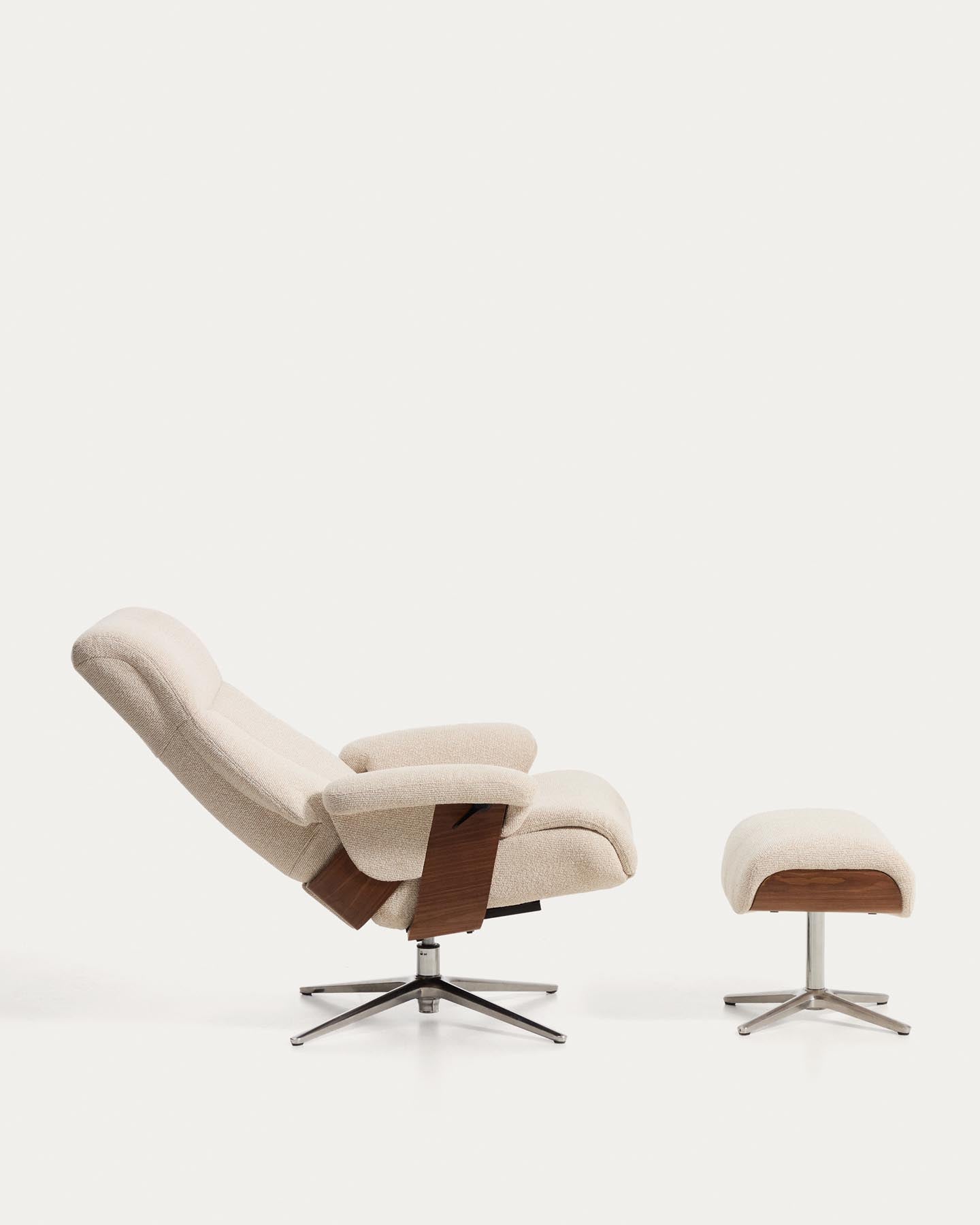 Verstellbarer Drehsessel Toriel mit Fussablage in beigem Microbouclé und mit Beinen aus Aluminium, FSC Mix Credit in Beige präsentiert im Onlineshop von KAQTU Design AG. Drehsessel ist von Kave Home