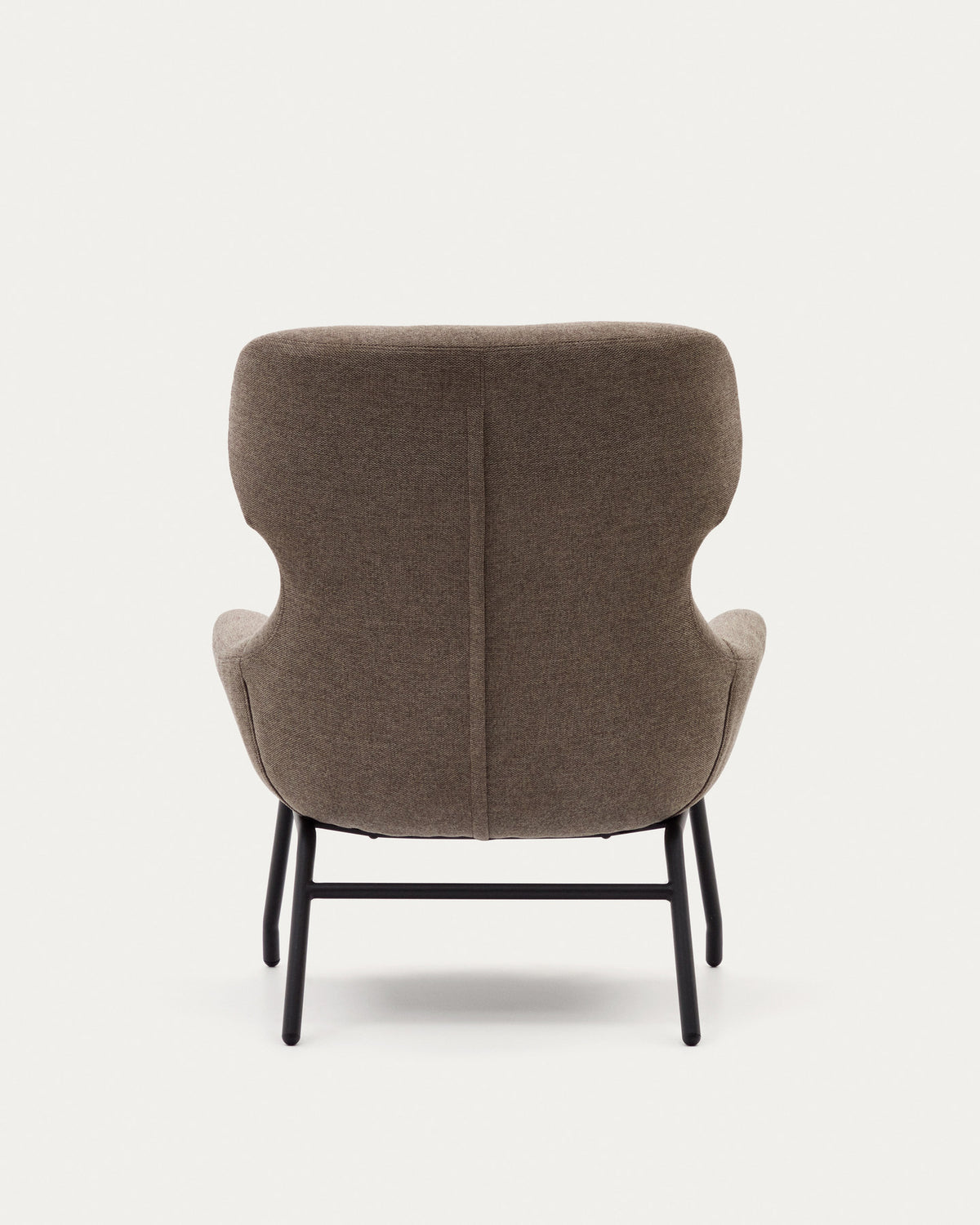 Belina  Sessel mit Chenille in Hellbraun und Stahl mit schwarzem Finish FSC 100% in Braun, Schwarz präsentiert im Onlineshop von KAQTU Design AG. Sessel ist von Kave Home