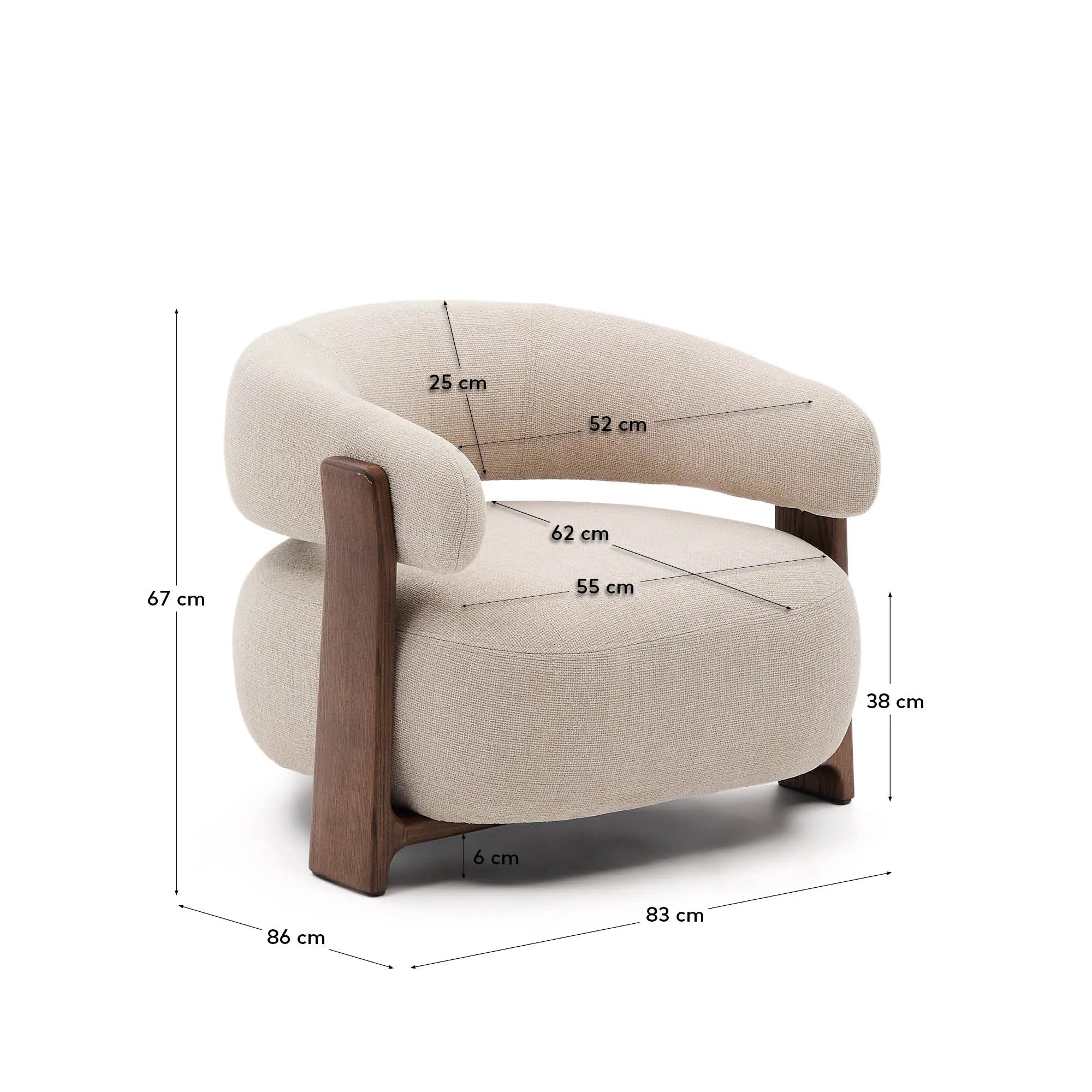 Eleganter Sessel aus beiger Chenille, Beine aus FSC-zertifiziertem Eschenholz mit Walnuss-Finish, modern und nachhaltig.