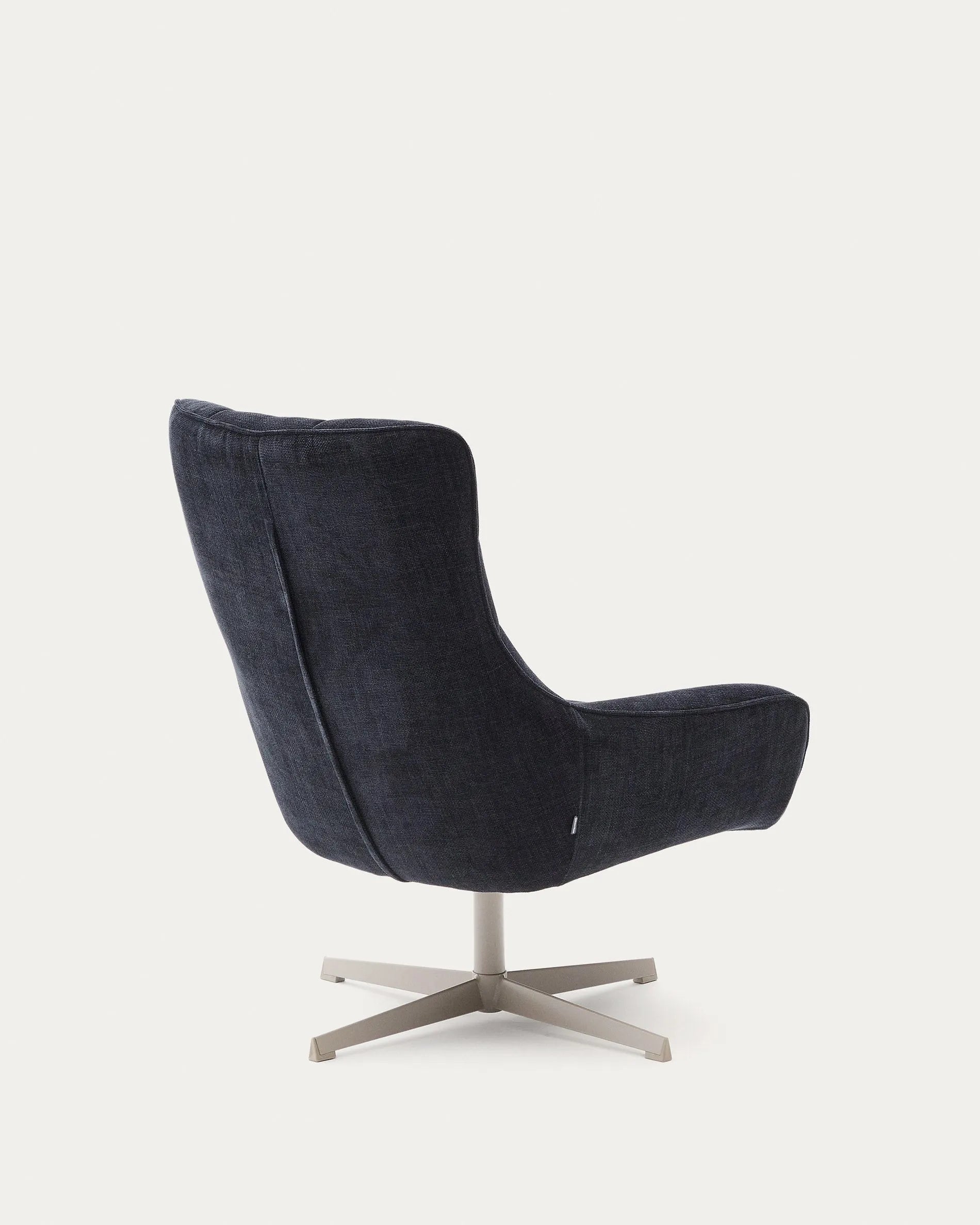Eleganter Sessel Teryl: Blaue Chenille, graue Metallbeine, FSC-zertifiziert. Komfort und Stil für Ihr Zuhause.