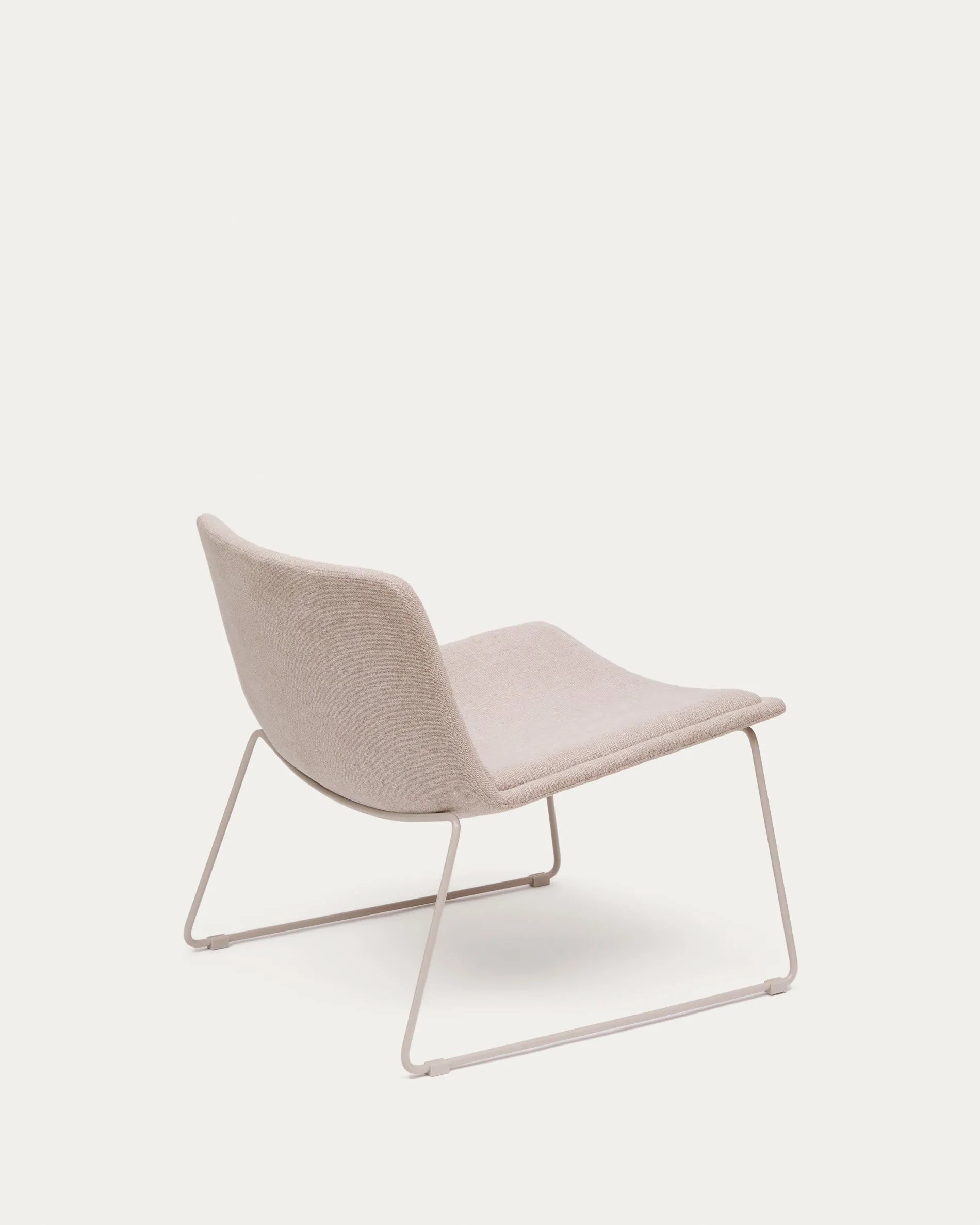 Eleganter Sessel Zahara in Beige: Stilvoll, komfortabel, umweltfreundlich und stabil – ideal für jedes Zuhause.