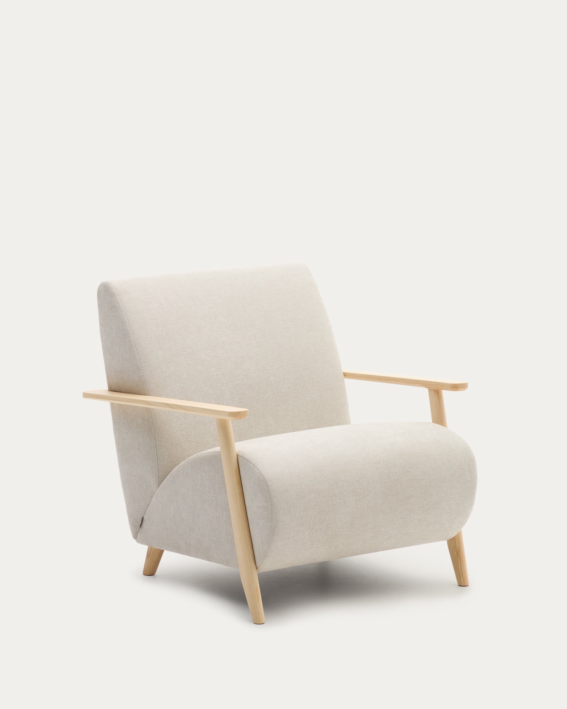 Eleganter Sessel Meghan: Perlen-Chenille, Eschenholz, FSC-zertifiziert, zeitloses Design, hoher Komfort, AR-fähig.