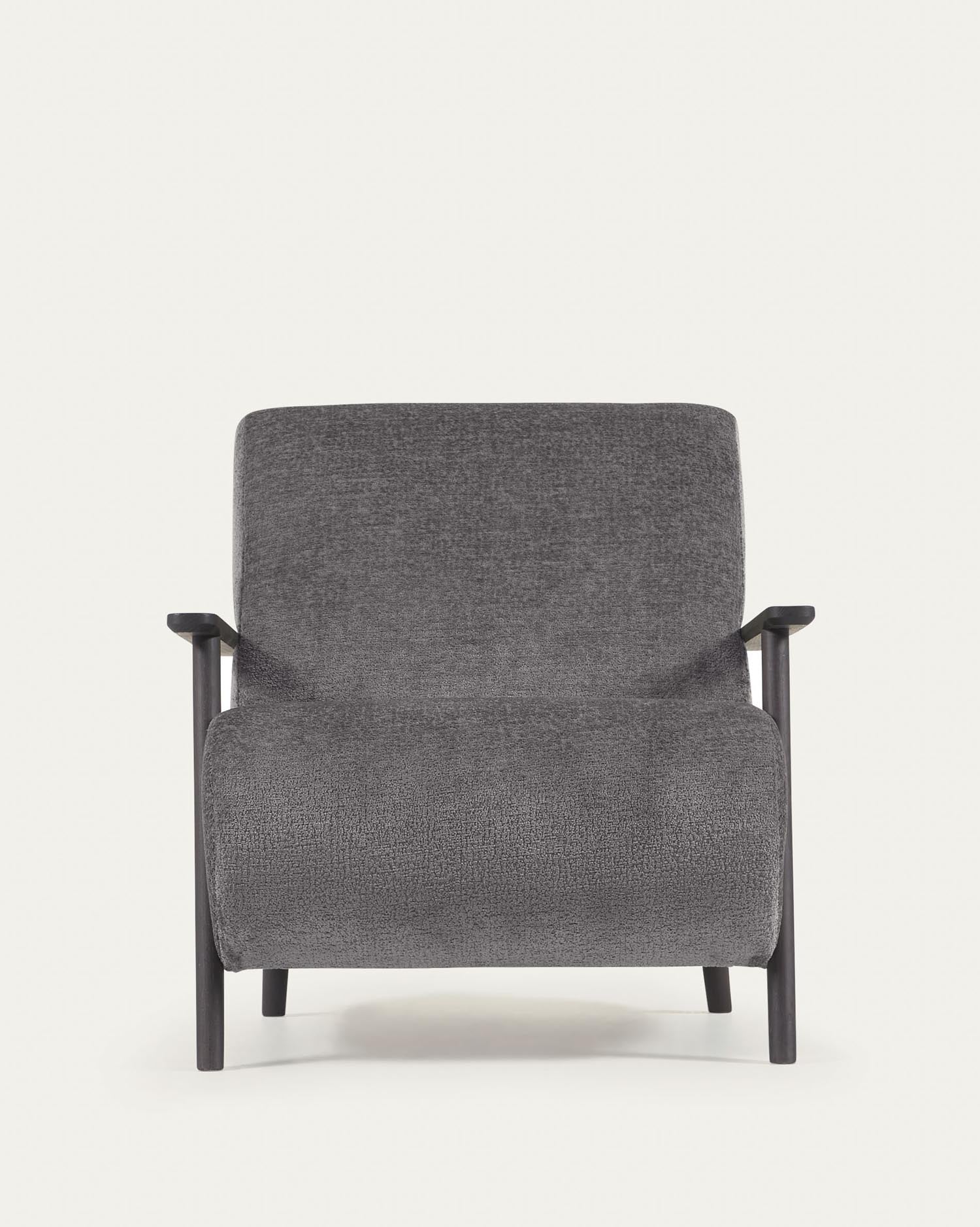 Sessel Meghan aus grauer Chenille und Holz mit Wenge-Finish in Grau präsentiert im Onlineshop von KAQTU Design AG. Sessel ist von Kave Home