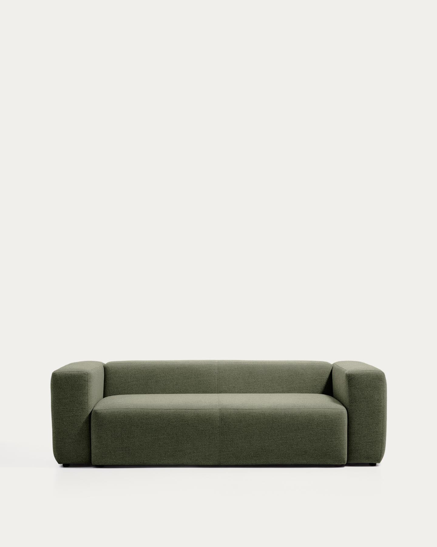 3-Sitzer-Sofa Blok in moosgrüner Chenille, 240 cm, FSC Mix Credit in Grün präsentiert im Onlineshop von KAQTU Design AG. 3er Sofa ist von Kave Home